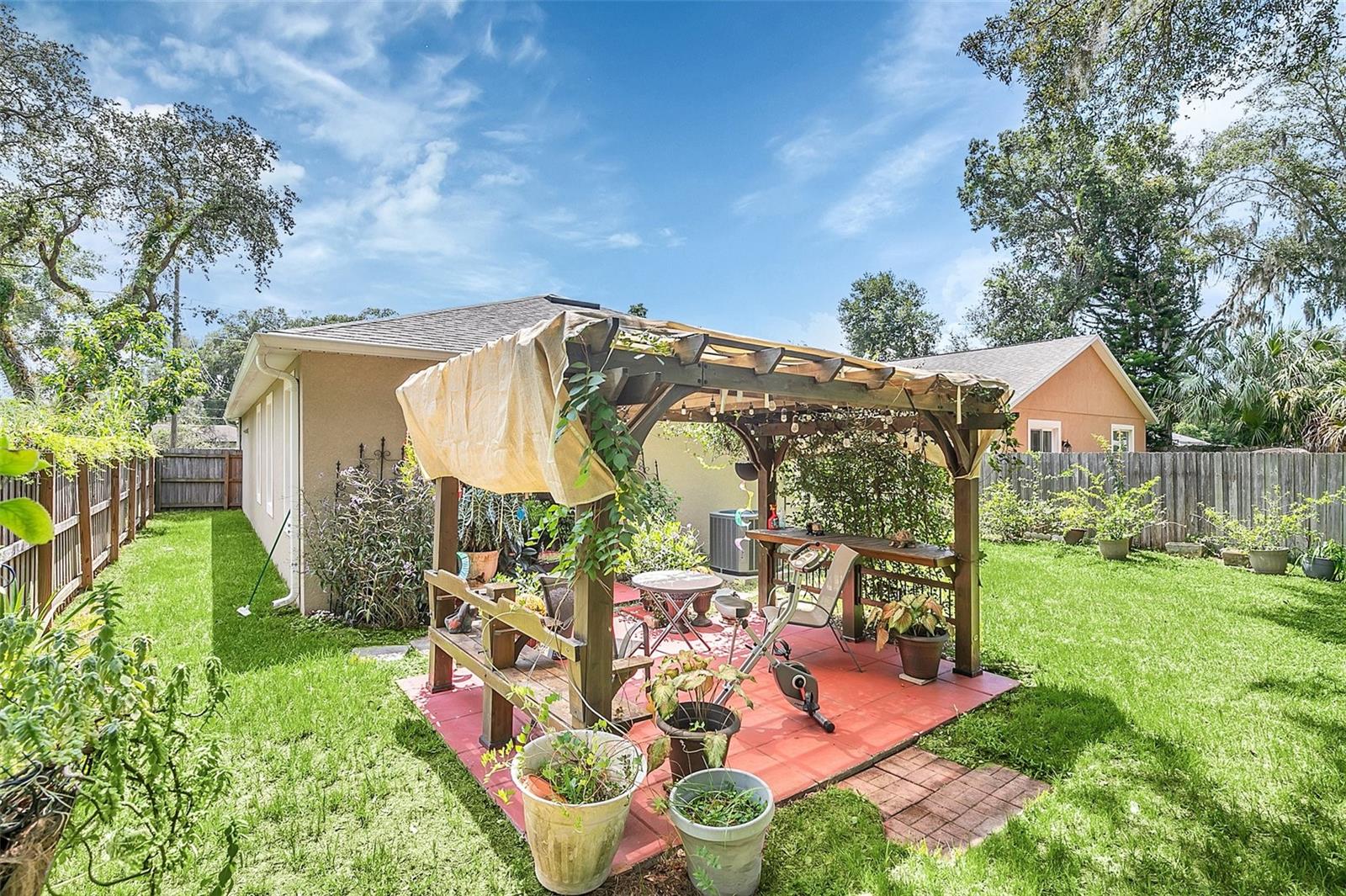 559 E MAGNOLIA AVE, LONGWOOD, FL, 32750