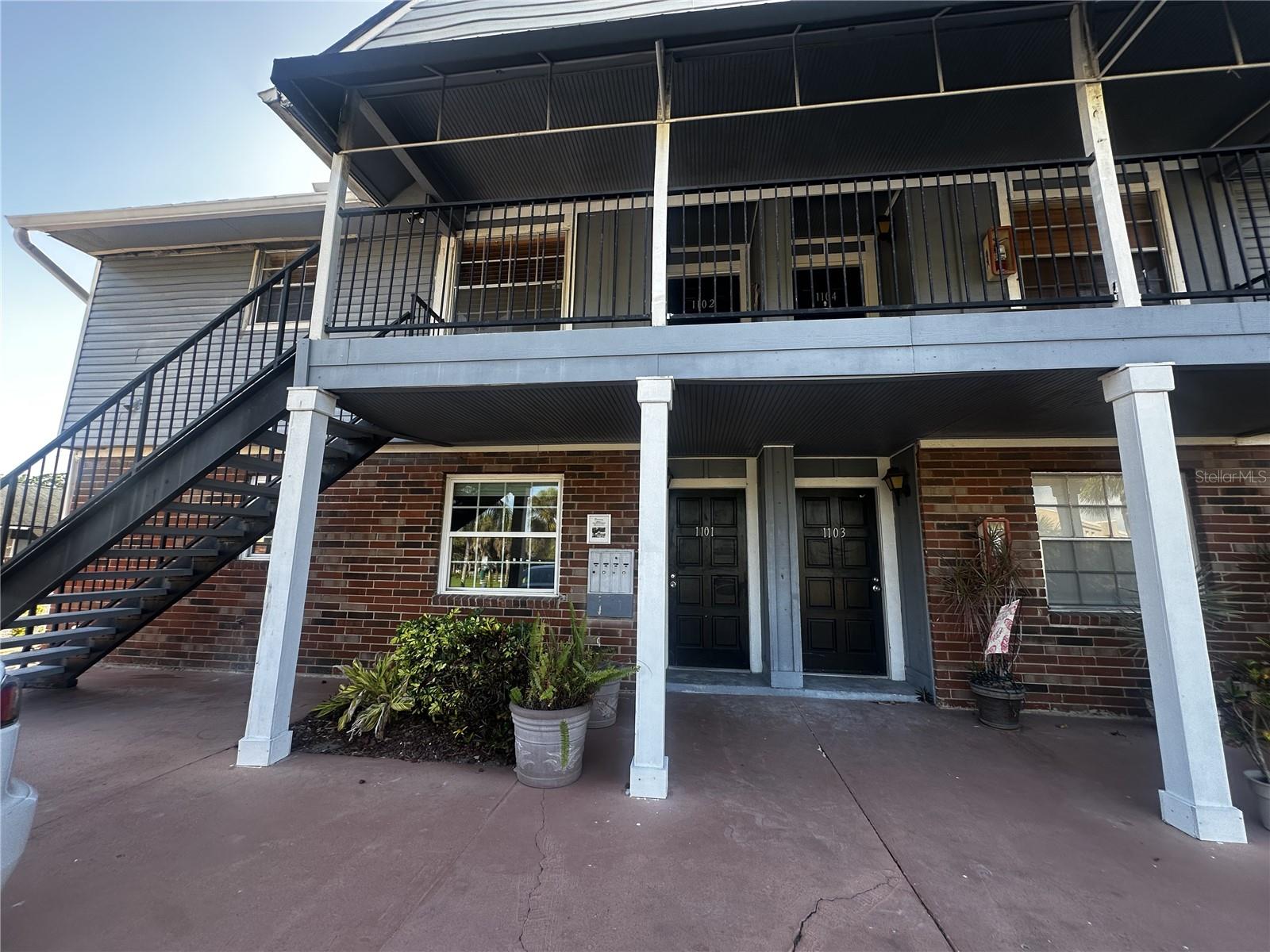 200 COUNTRY CLUB DR #1101, LARGO, FL, 33771