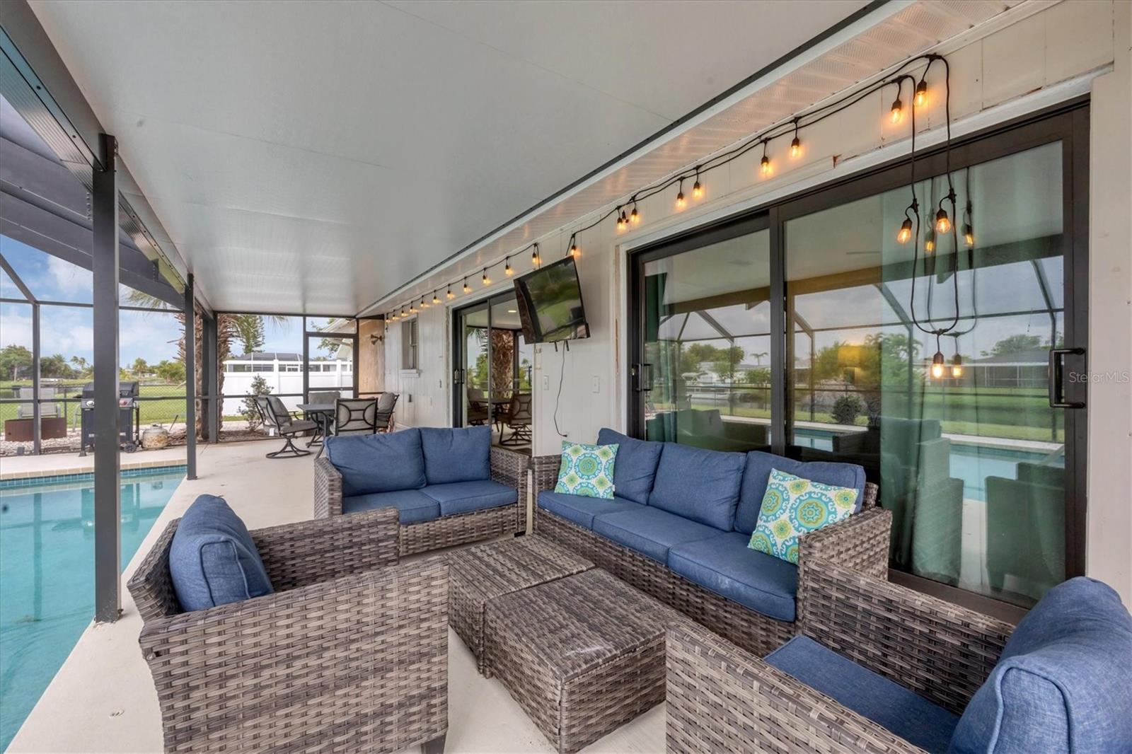 18 ANNAPOLIS LN, ROTONDA WEST, FL, 33947