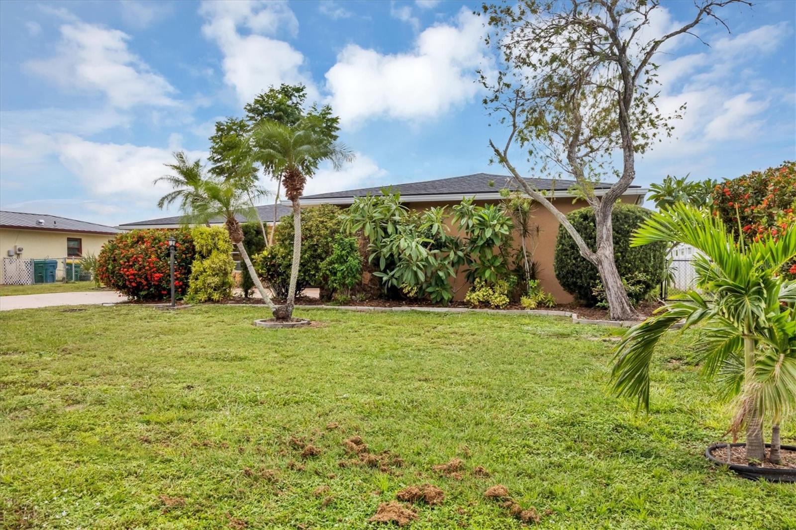 18 ANNAPOLIS LN, ROTONDA WEST, FL, 33947