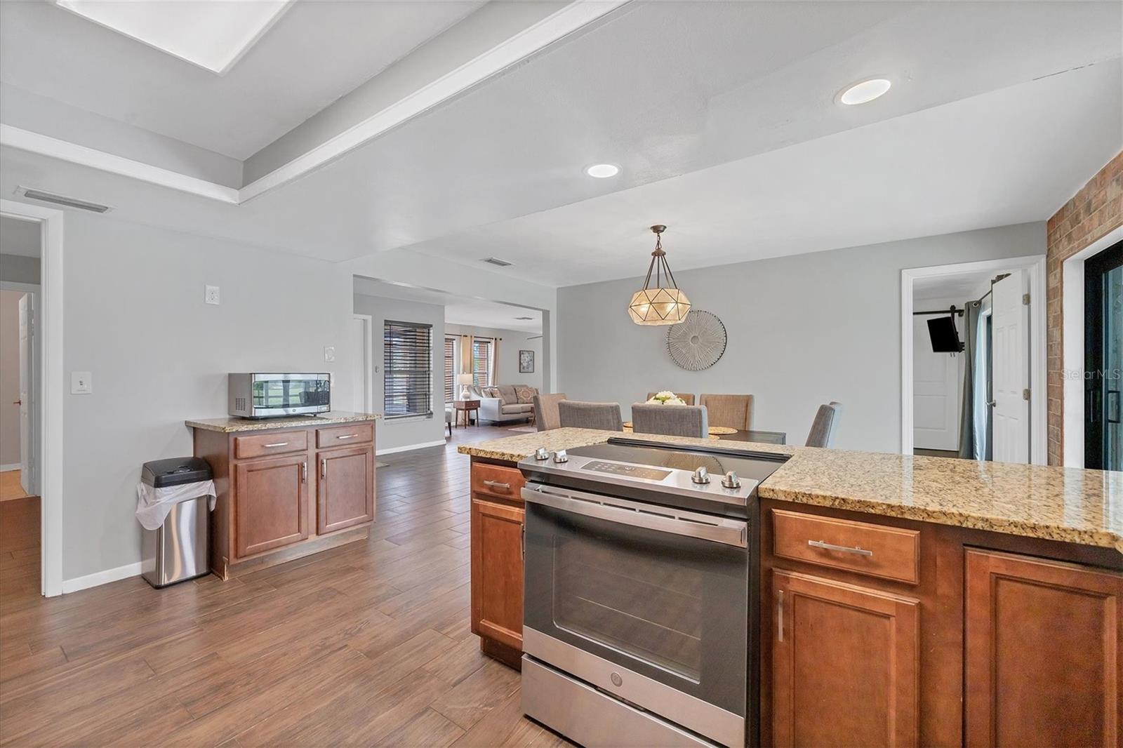 18 ANNAPOLIS LN, ROTONDA WEST, FL, 33947