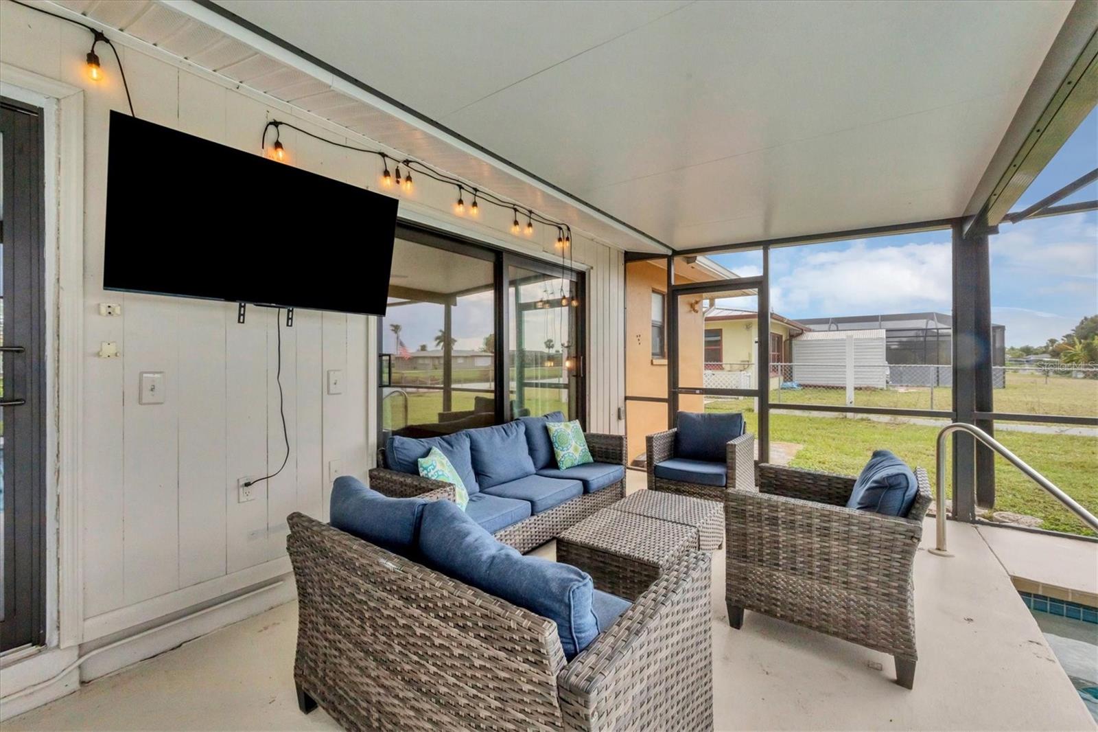 18 ANNAPOLIS LN, ROTONDA WEST, FL, 33947