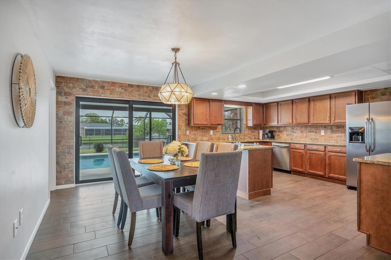 18 ANNAPOLIS LN, ROTONDA WEST, FL, 33947