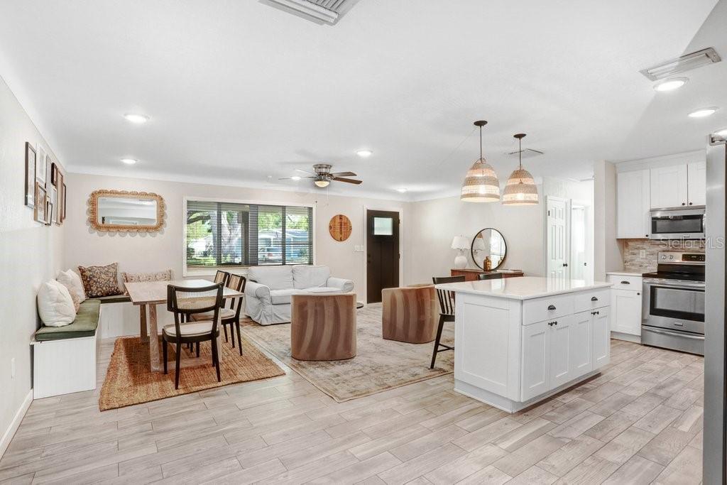 6154 36TH AVE N, ST PETERSBURG, FL, 33710