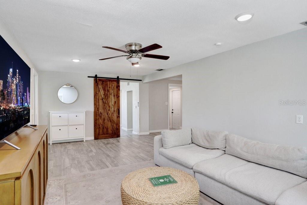 6154 36TH AVE N, ST PETERSBURG, FL, 33710