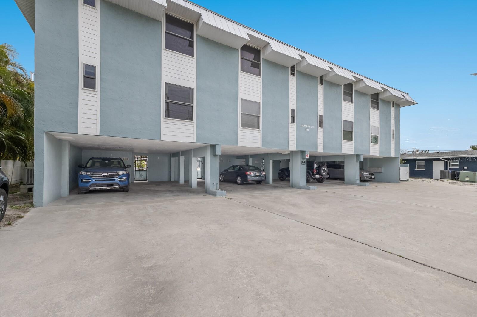 205 HIGHLAND AVE #2, BRADENTON BEACH, FL, 34217