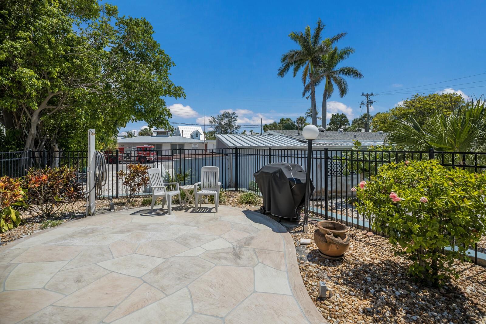 205 HIGHLAND AVE #2, BRADENTON BEACH, FL, 34217