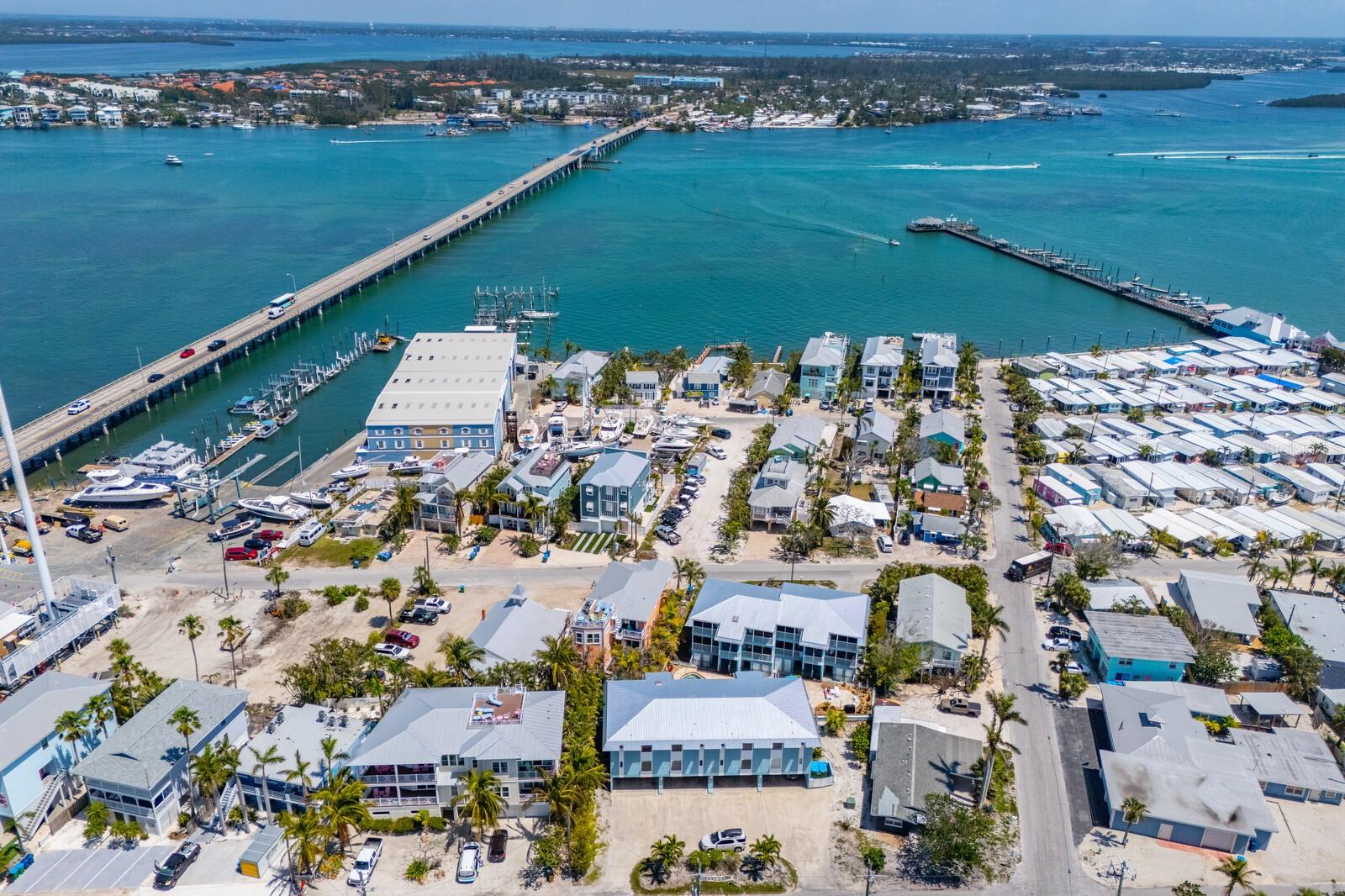 205 HIGHLAND AVE #2, BRADENTON BEACH, FL, 34217