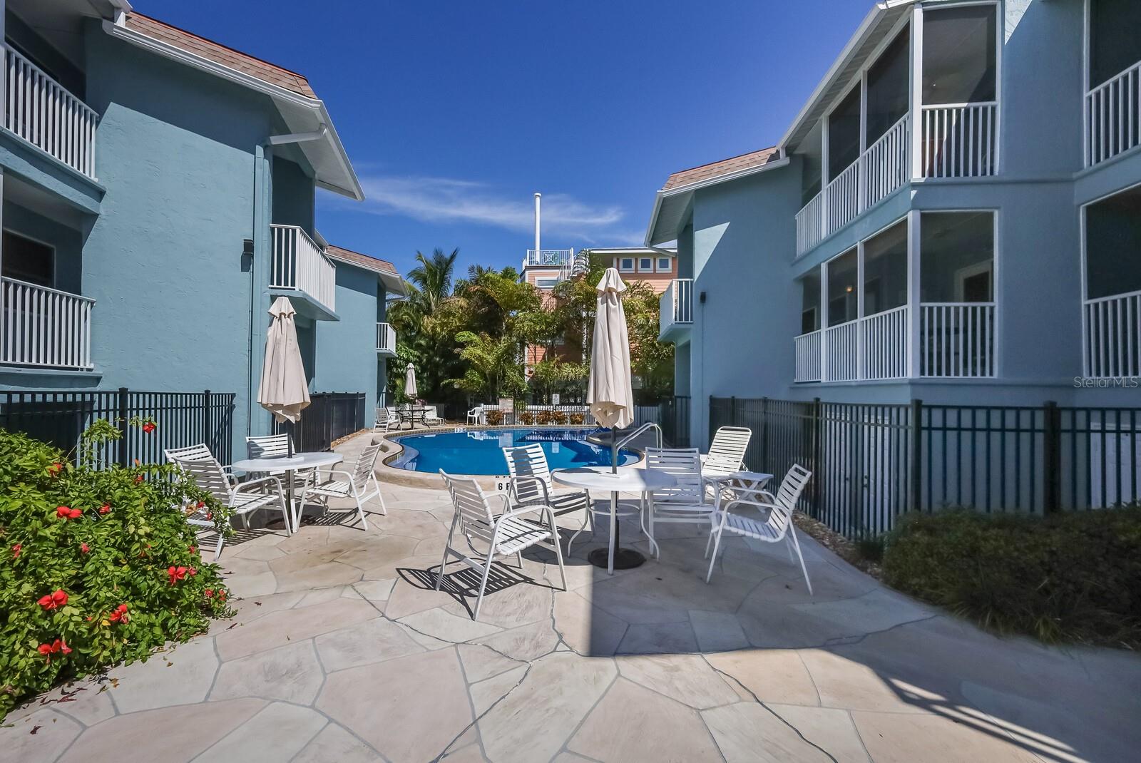 205 HIGHLAND AVE #2, BRADENTON BEACH, FL, 34217