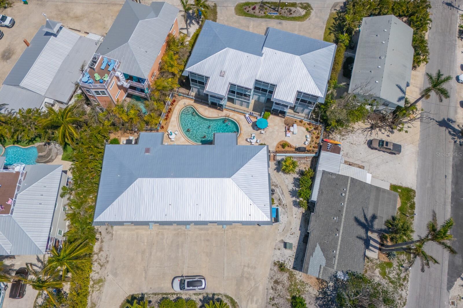 205 HIGHLAND AVE #2, BRADENTON BEACH, FL, 34217