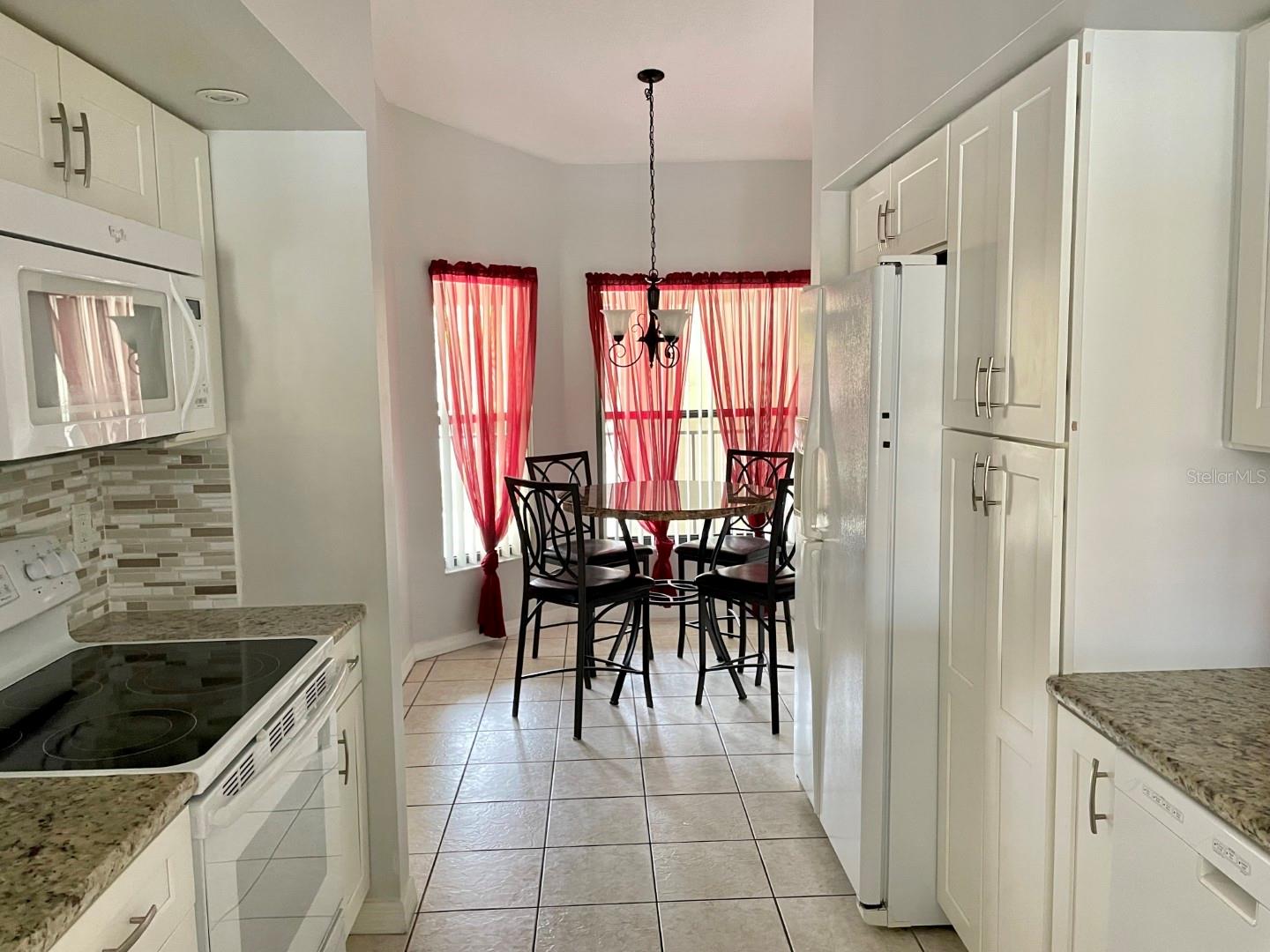 4325 46TH AVE W #202, BRADENTON, FL, 34210