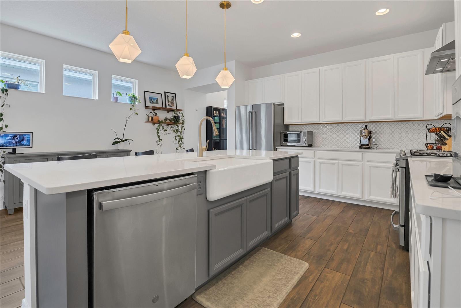 2214 BAY LINE RD, OAKLAND, FL, 34787