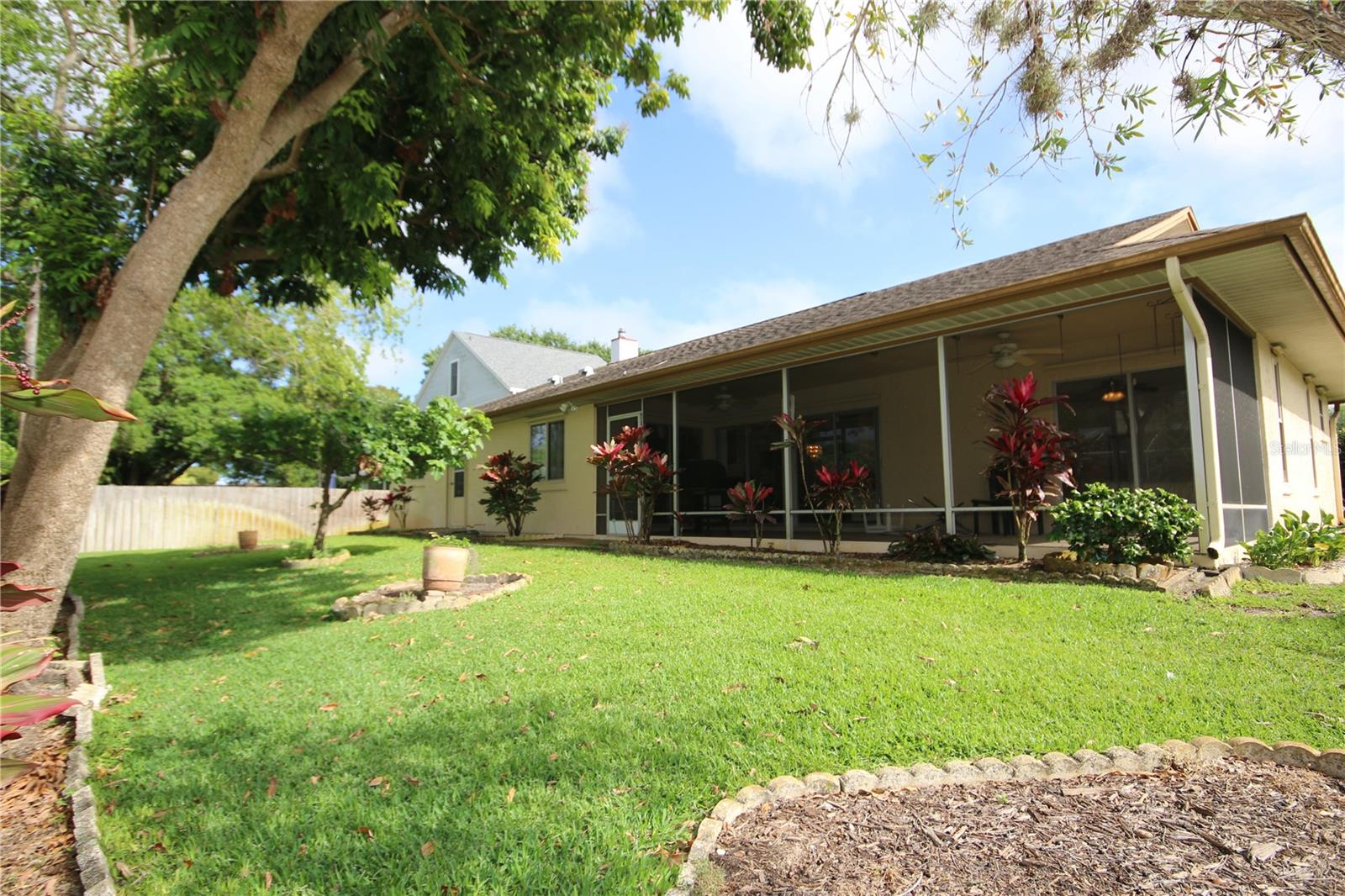 1670 PALMWOOD DR, CLEARWATER, FL, 33756