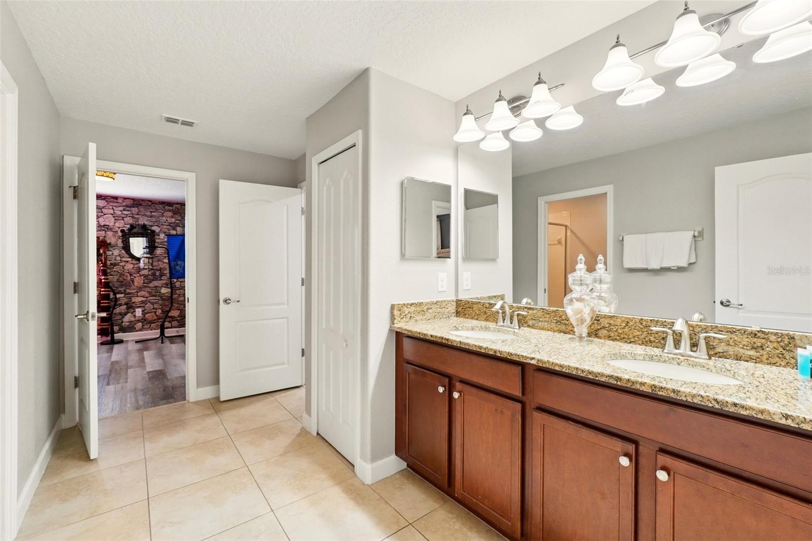 1407 MOON VALLEY DR, DAVENPORT, FL, 33896