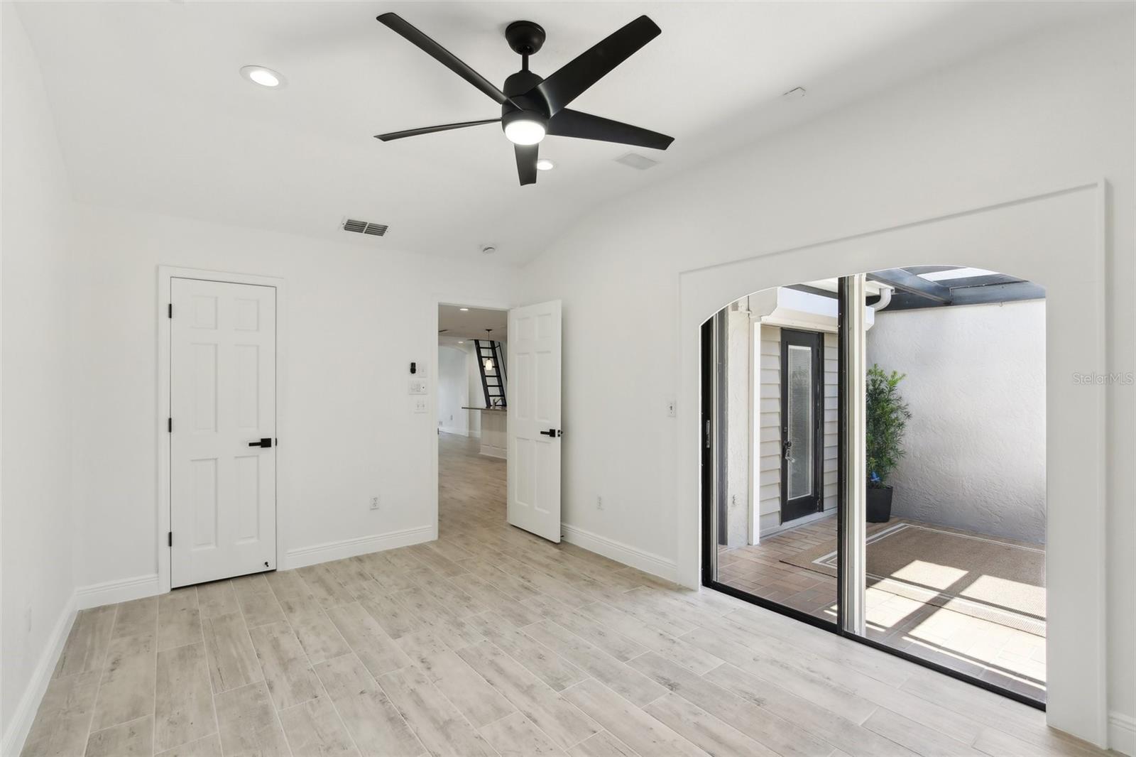 2807 BAYSHORE BLVD, TAMPA, FL, 33629