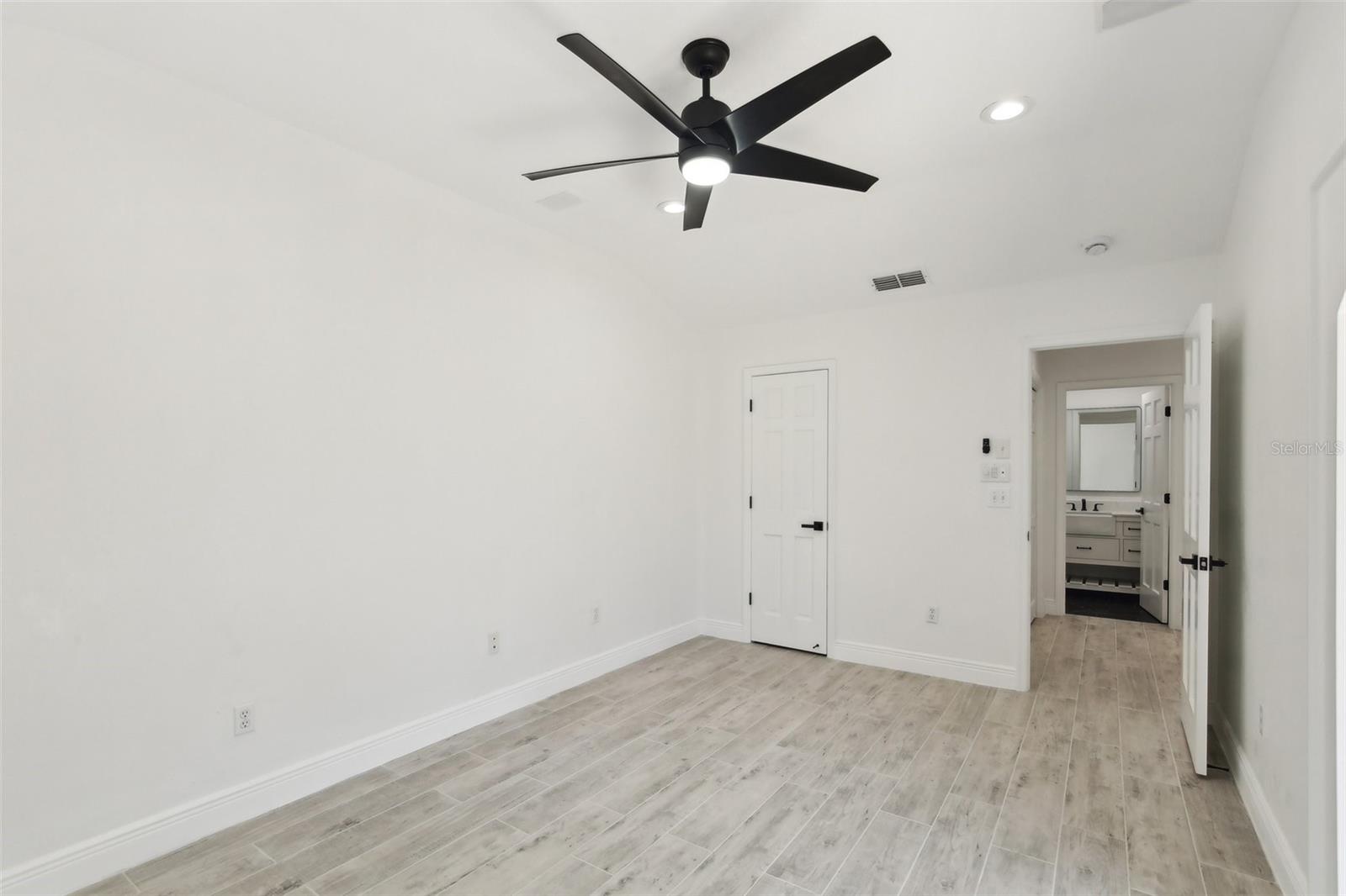 2807 BAYSHORE BLVD, TAMPA, FL, 33629