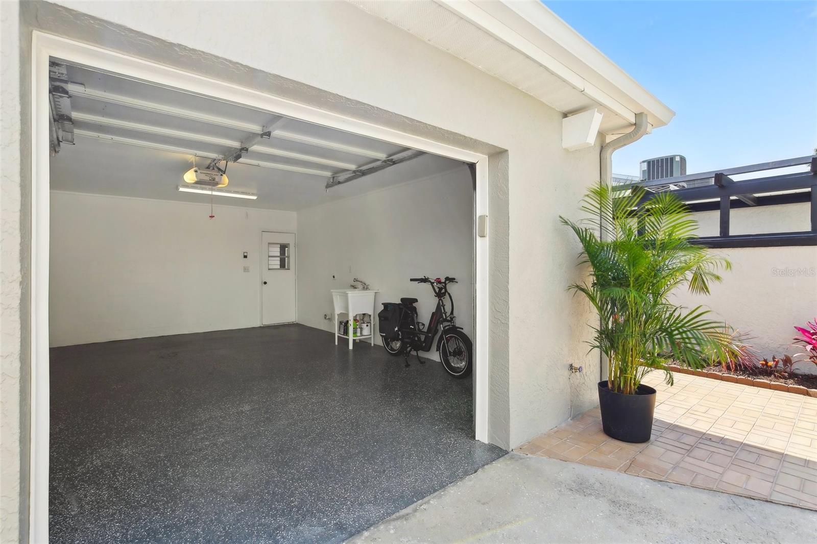 2807 BAYSHORE BLVD, TAMPA, FL, 33629