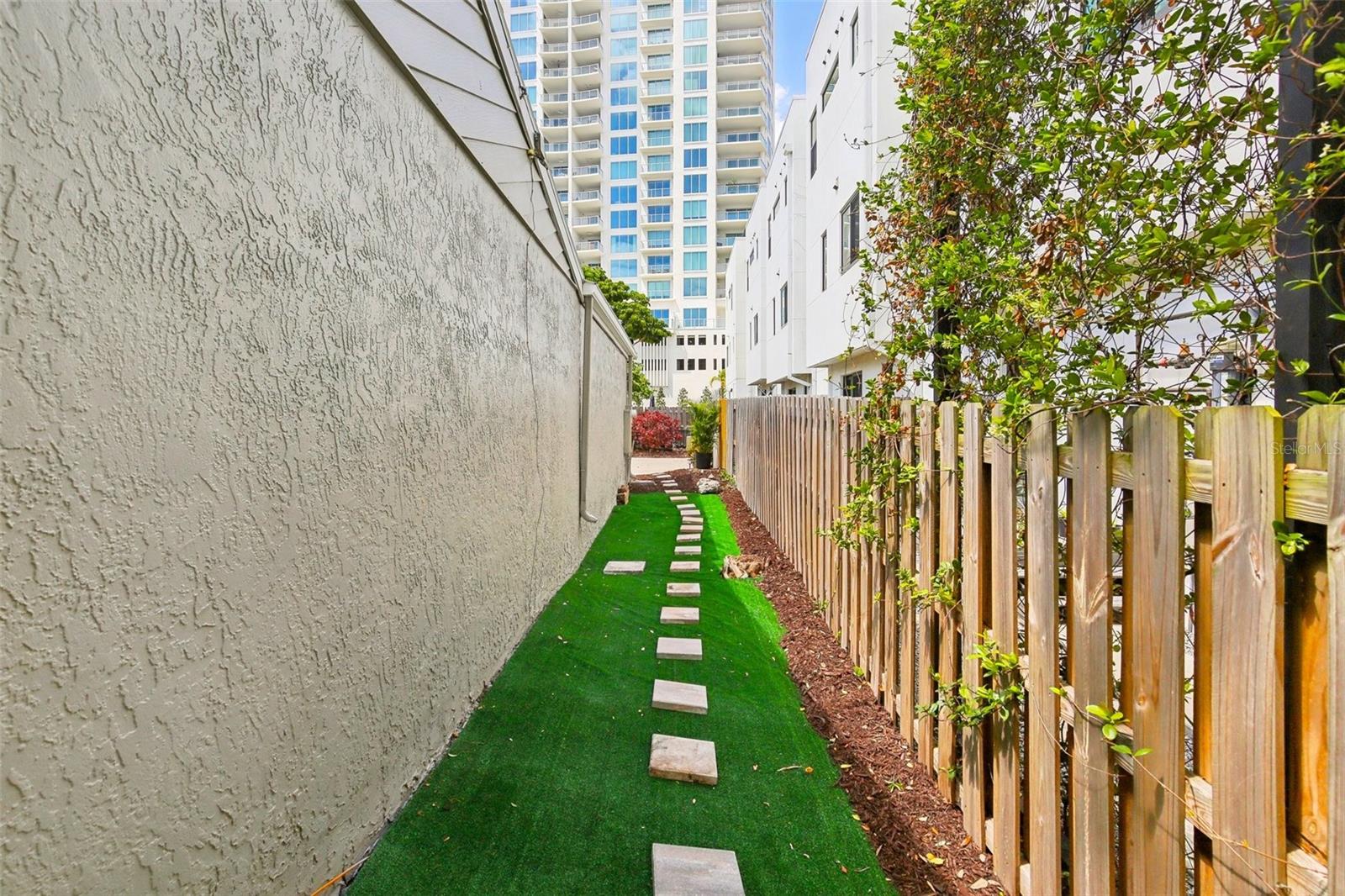 2807 BAYSHORE BLVD, TAMPA, FL, 33629