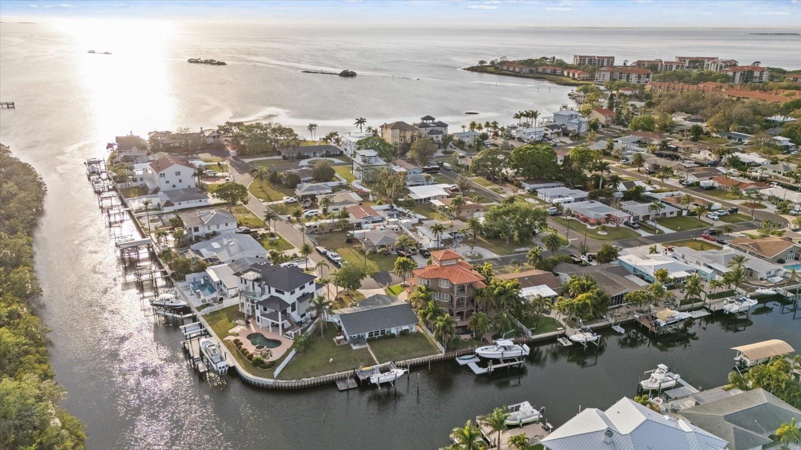 504 DRIFTWOOD DR E, PALM HARBOR, FL, 34683