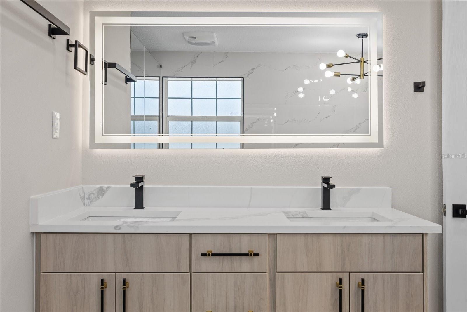 504 DRIFTWOOD DR E, PALM HARBOR, FL, 34683