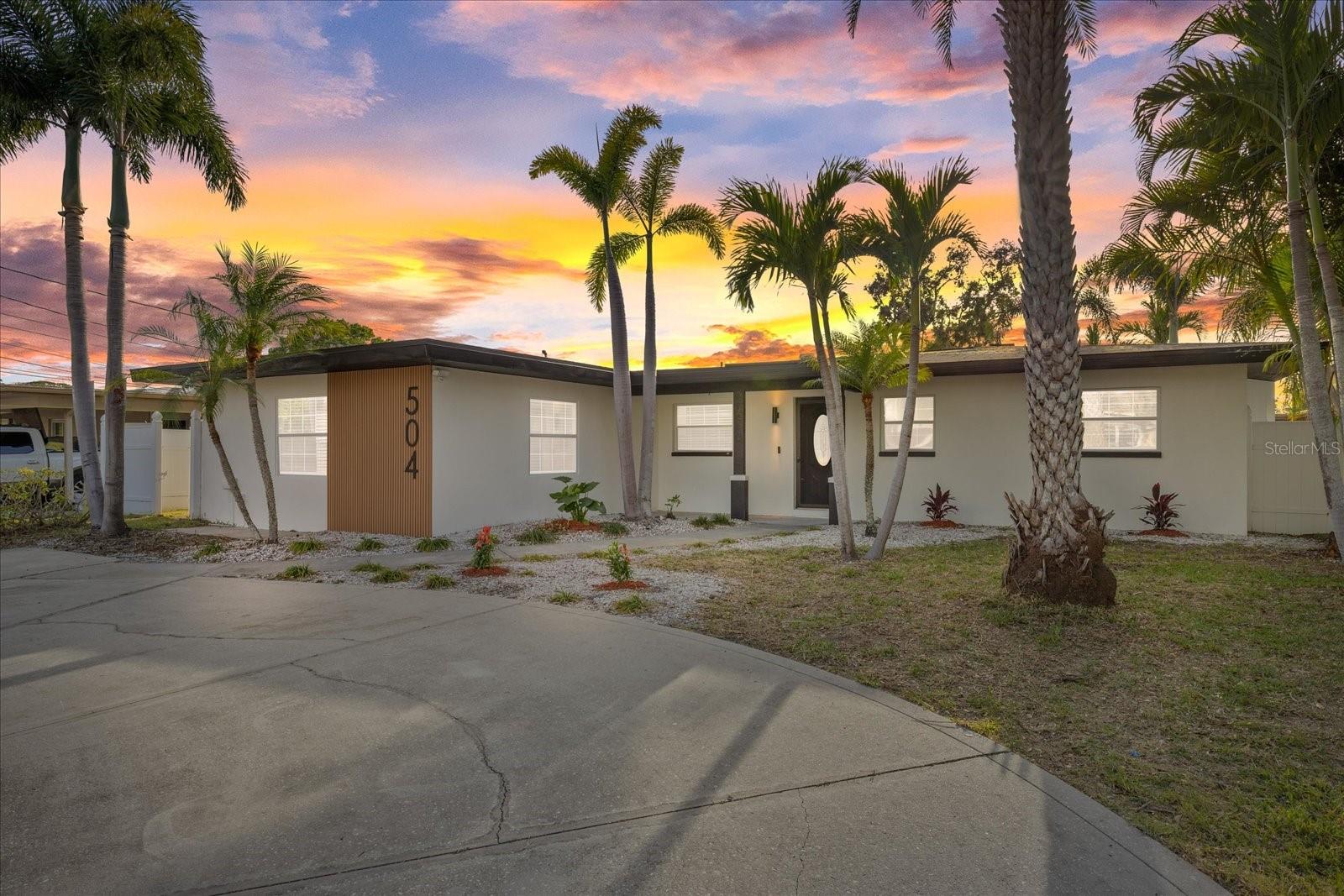 504 DRIFTWOOD DR E, PALM HARBOR, FL, 34683