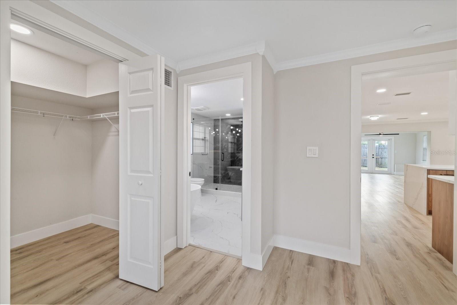 504 DRIFTWOOD DR E, PALM HARBOR, FL, 34683