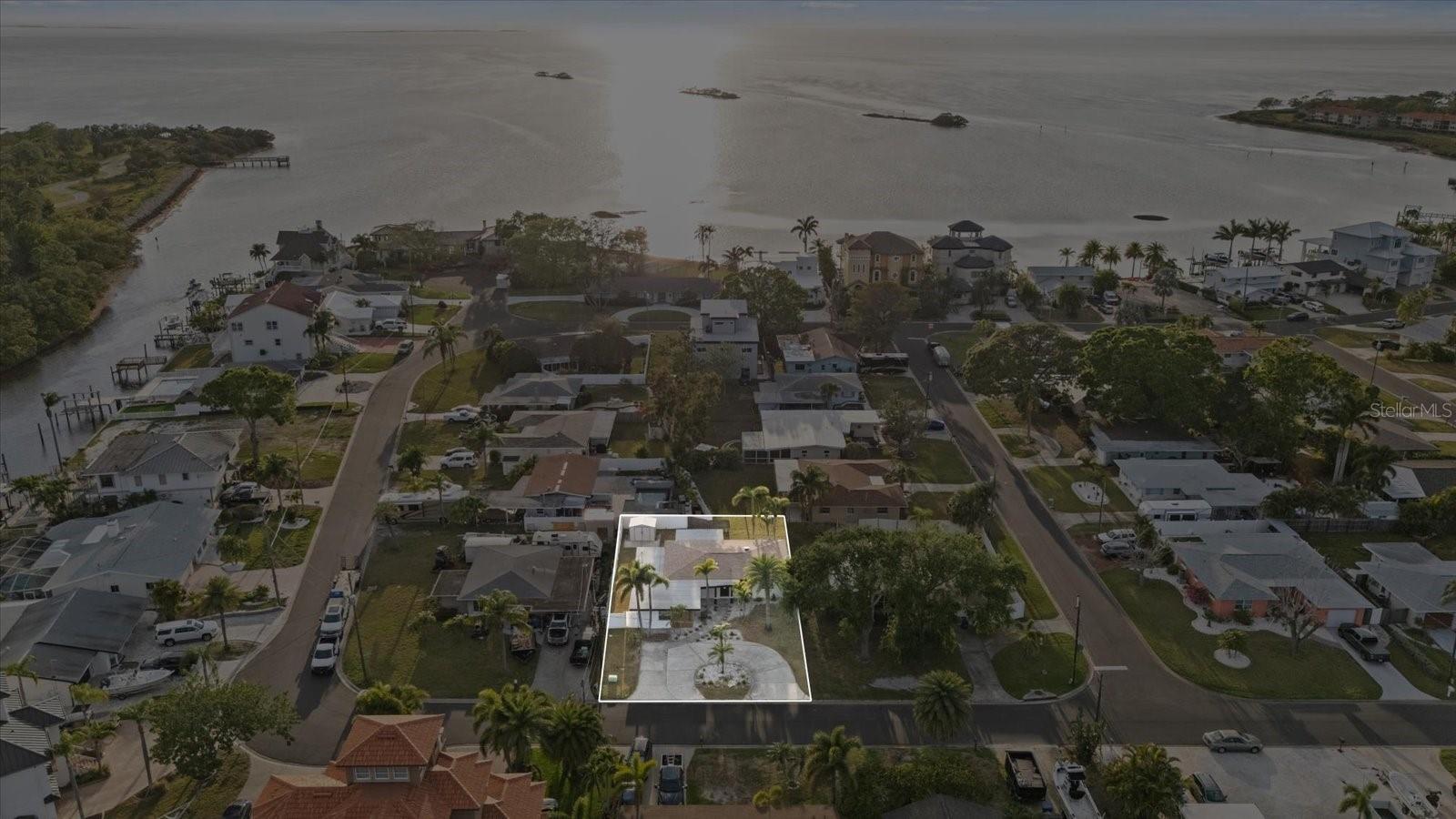 504 DRIFTWOOD DR E, PALM HARBOR, FL, 34683