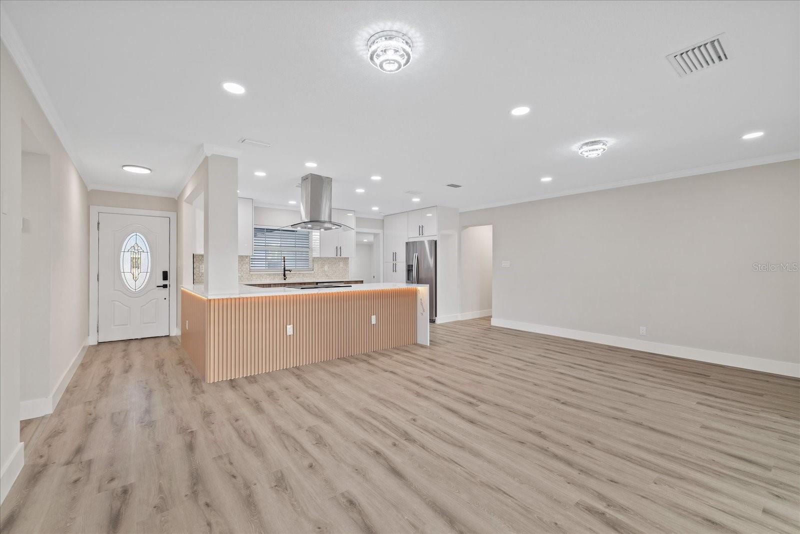 504 DRIFTWOOD DR E, PALM HARBOR, FL, 34683