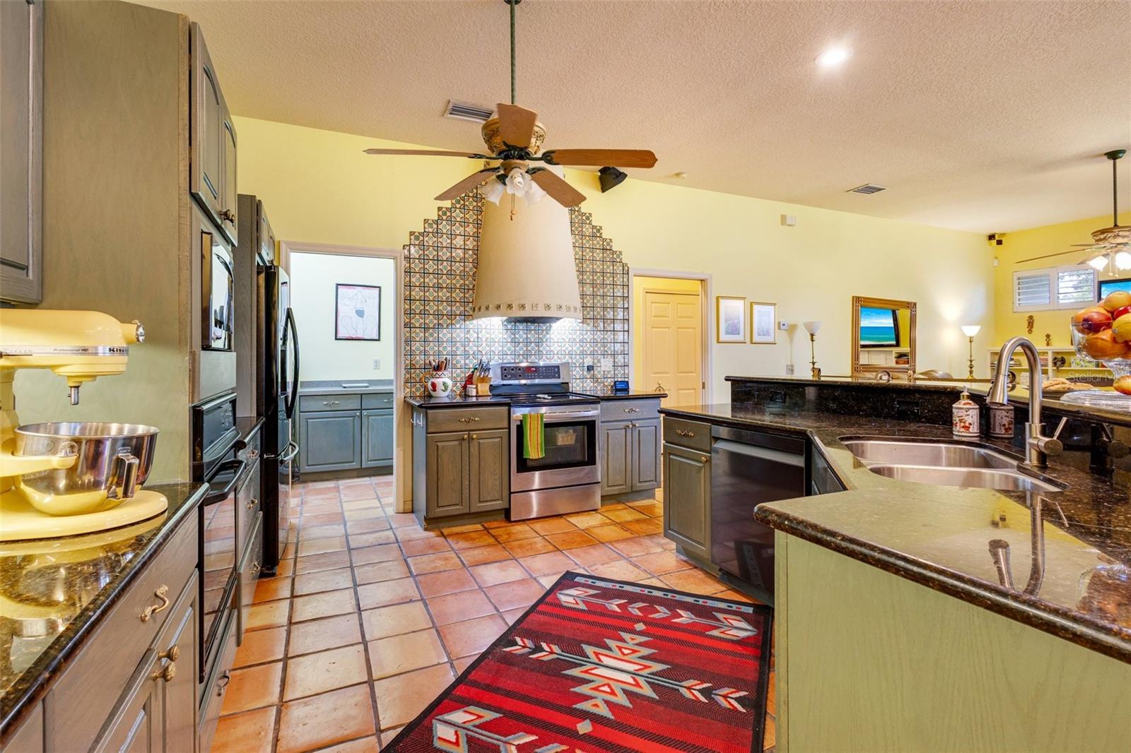 361 WHITFIELD AVE, SARASOTA, FL, 34243