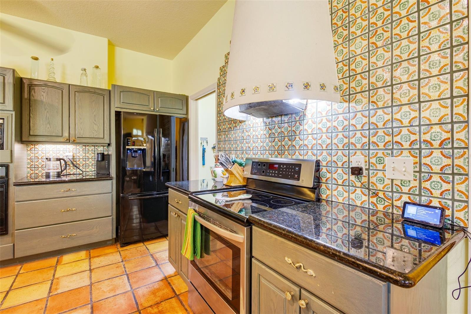 361 WHITFIELD AVE, SARASOTA, FL, 34243