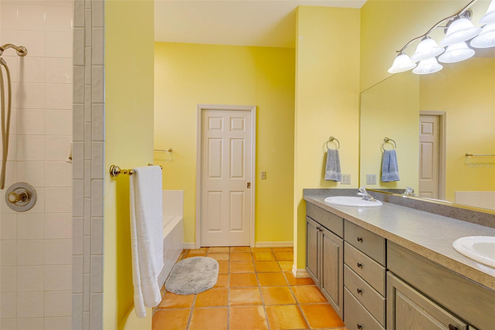 361 WHITFIELD AVE, SARASOTA, FL, 34243