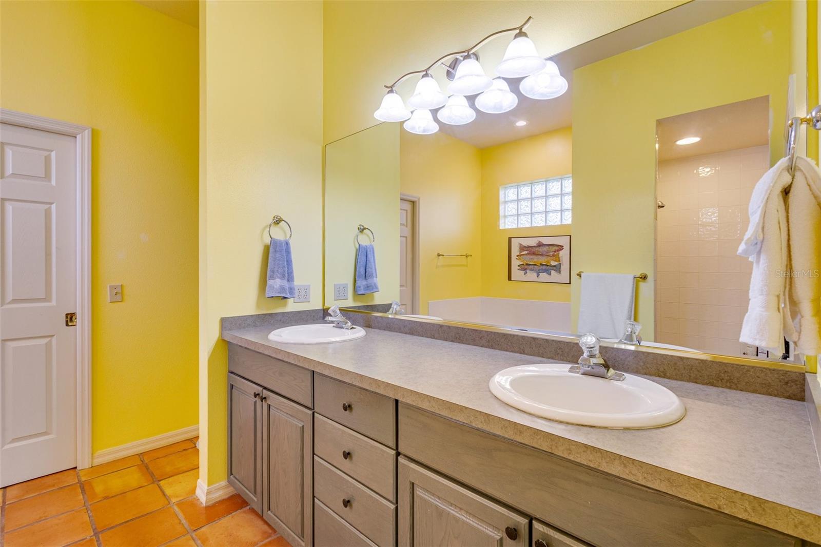 361 WHITFIELD AVE, SARASOTA, FL, 34243