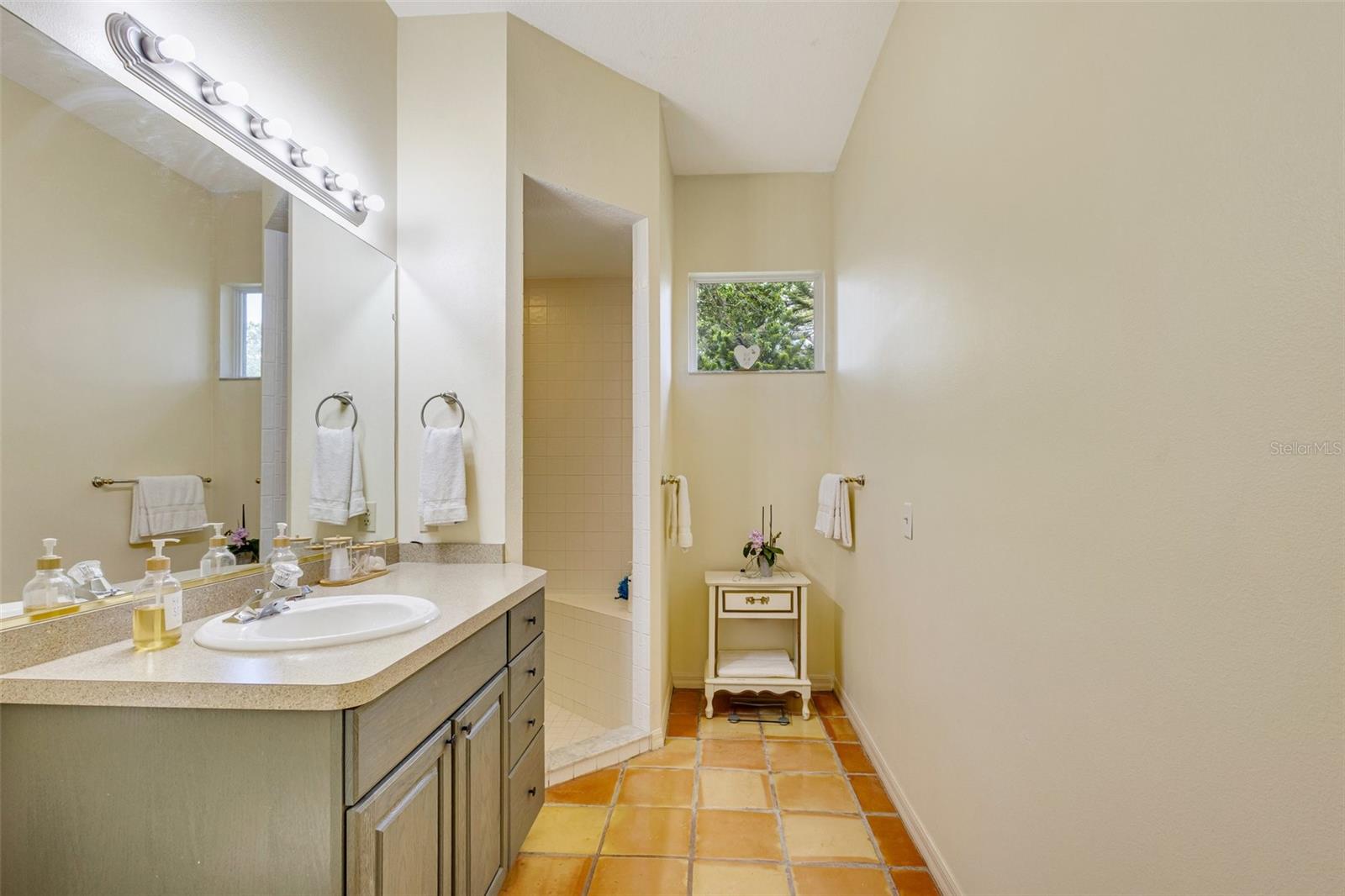 361 WHITFIELD AVE, SARASOTA, FL, 34243