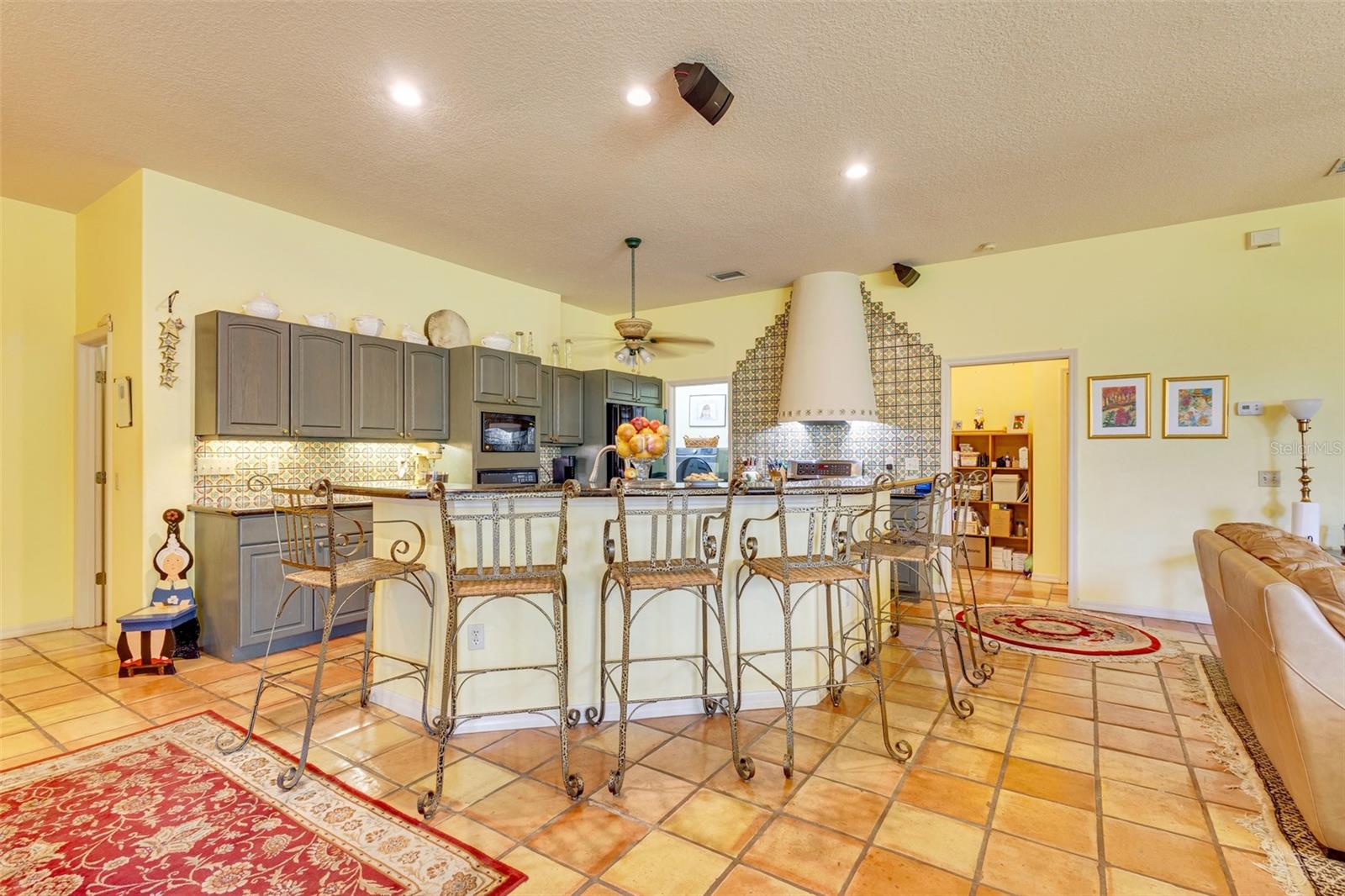 361 WHITFIELD AVE, SARASOTA, FL, 34243