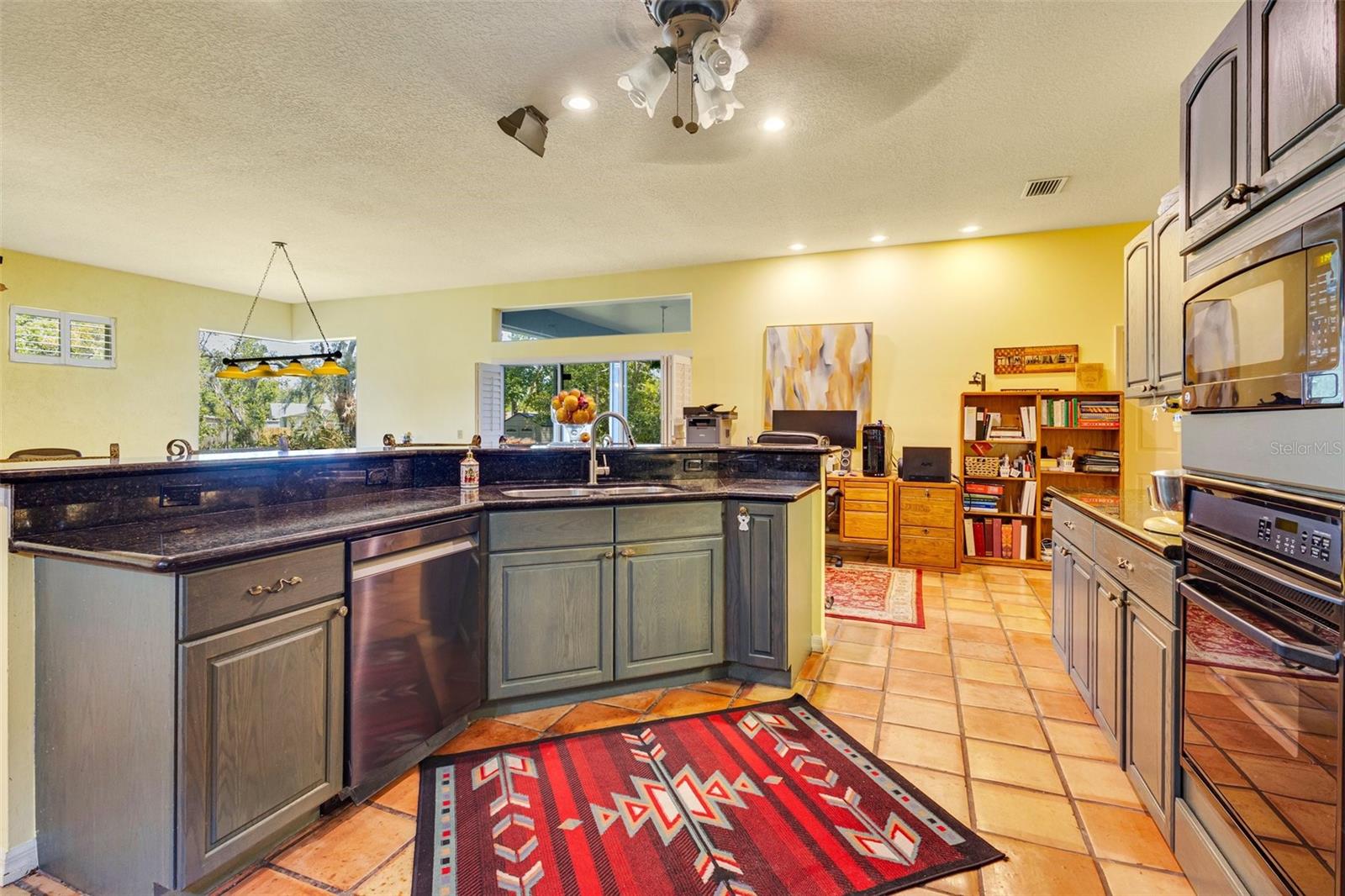 361 WHITFIELD AVE, SARASOTA, FL, 34243