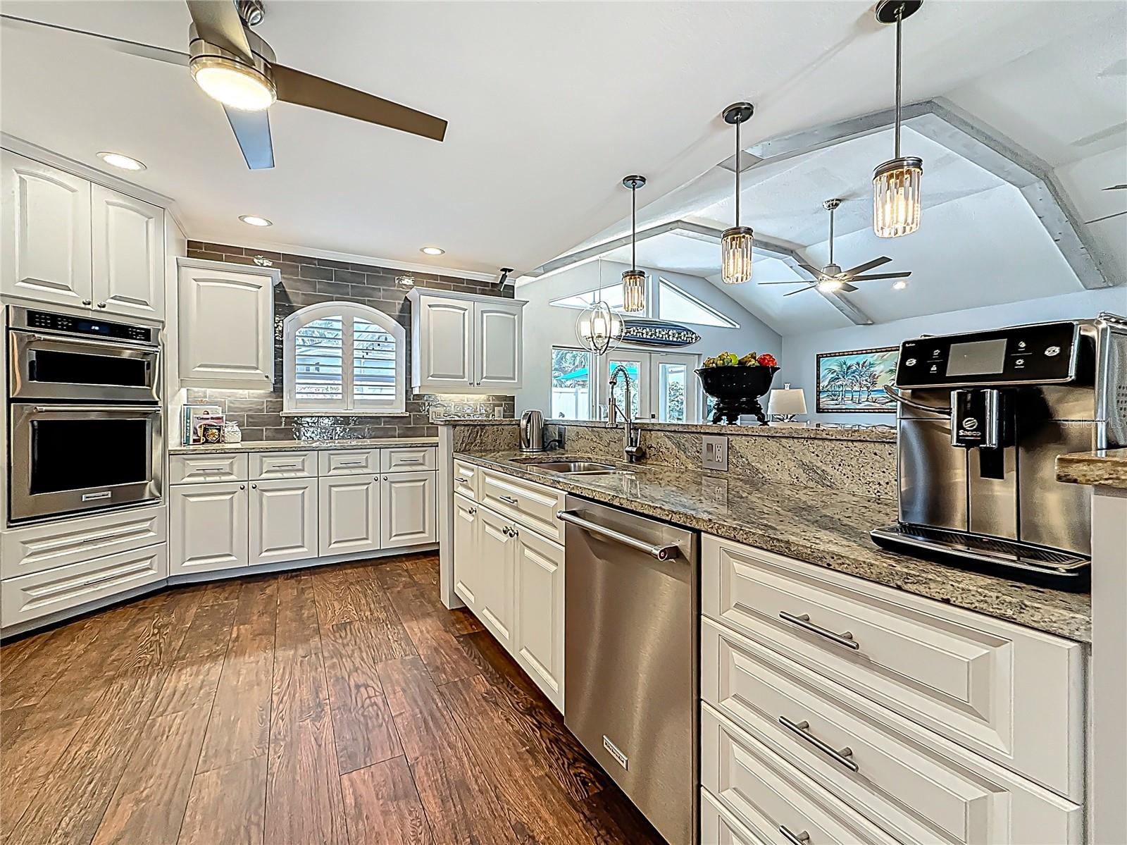 1120 81ST ST S, ST PETERSBURG, FL, 33707