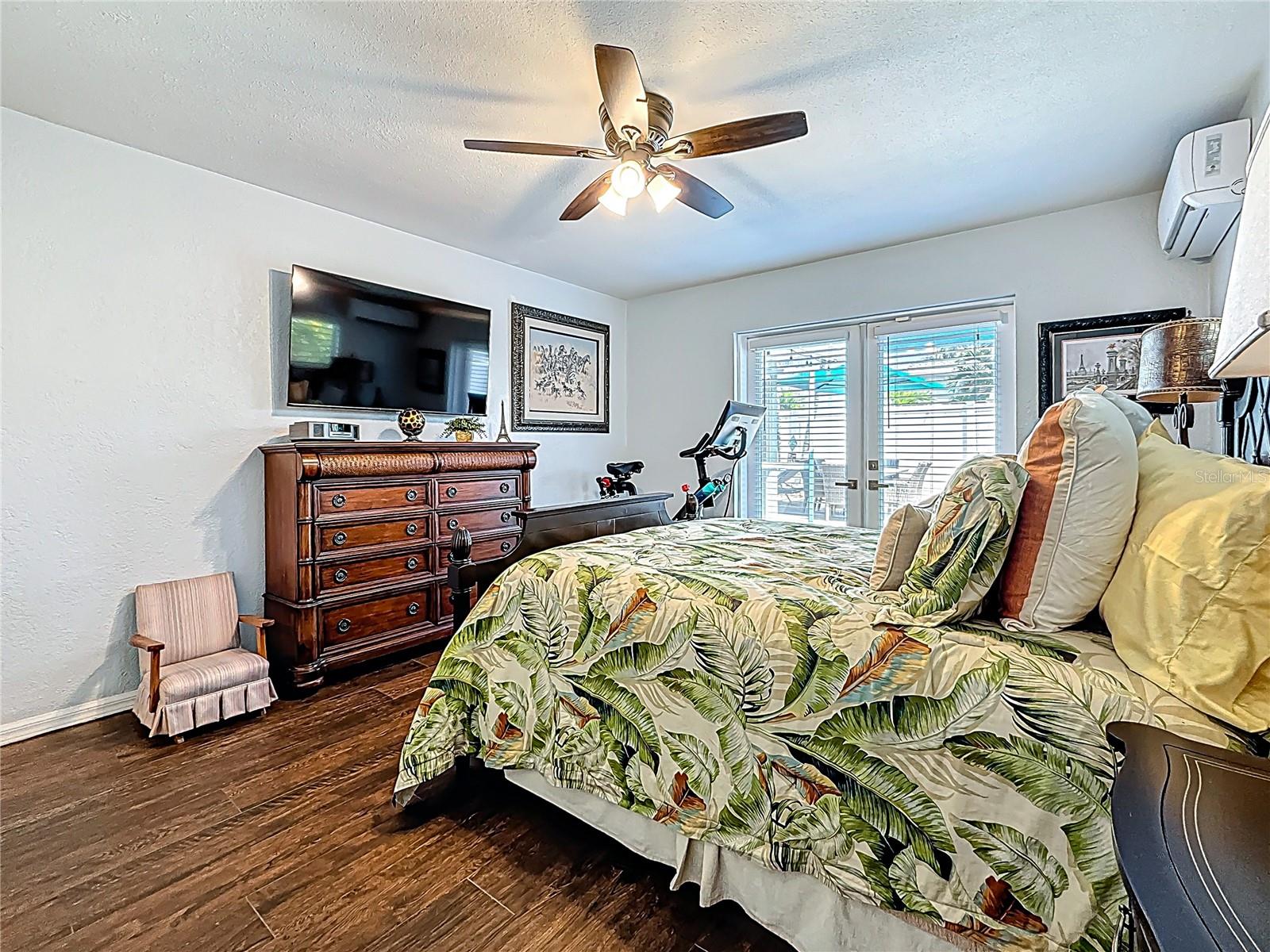 1120 81ST ST S, ST PETERSBURG, FL, 33707