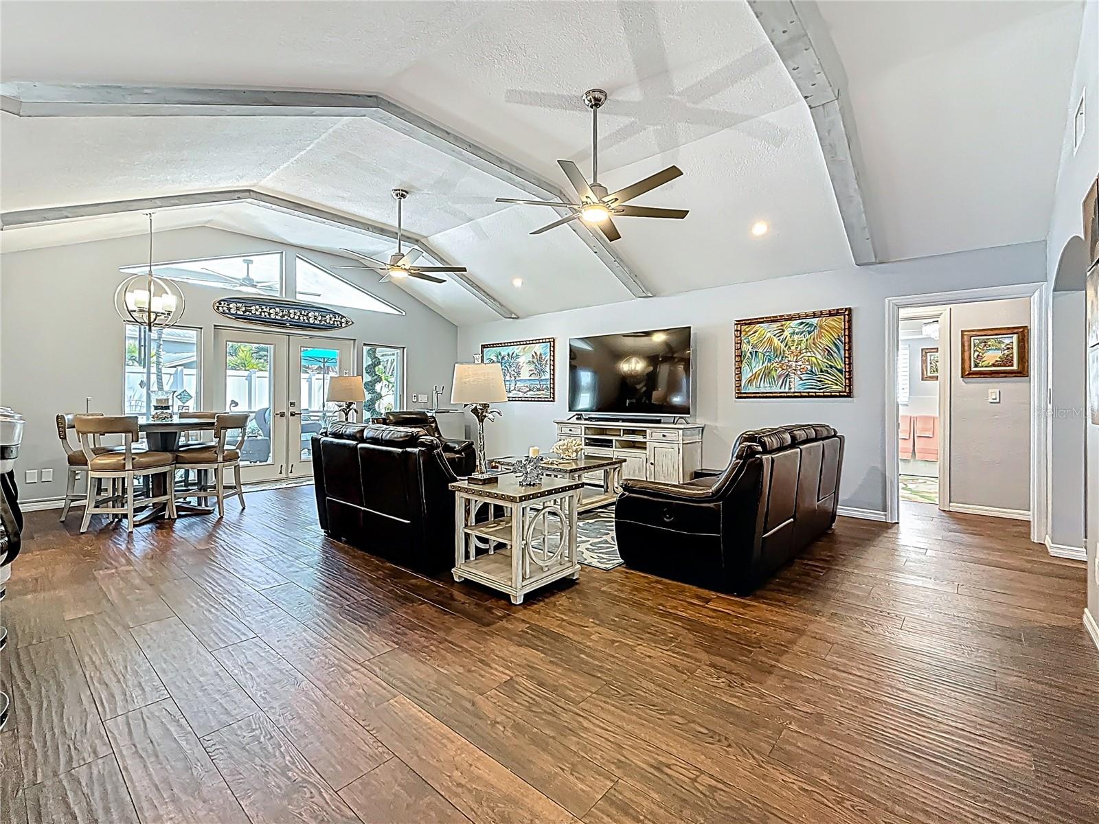 1120 81ST ST S, ST PETERSBURG, FL, 33707