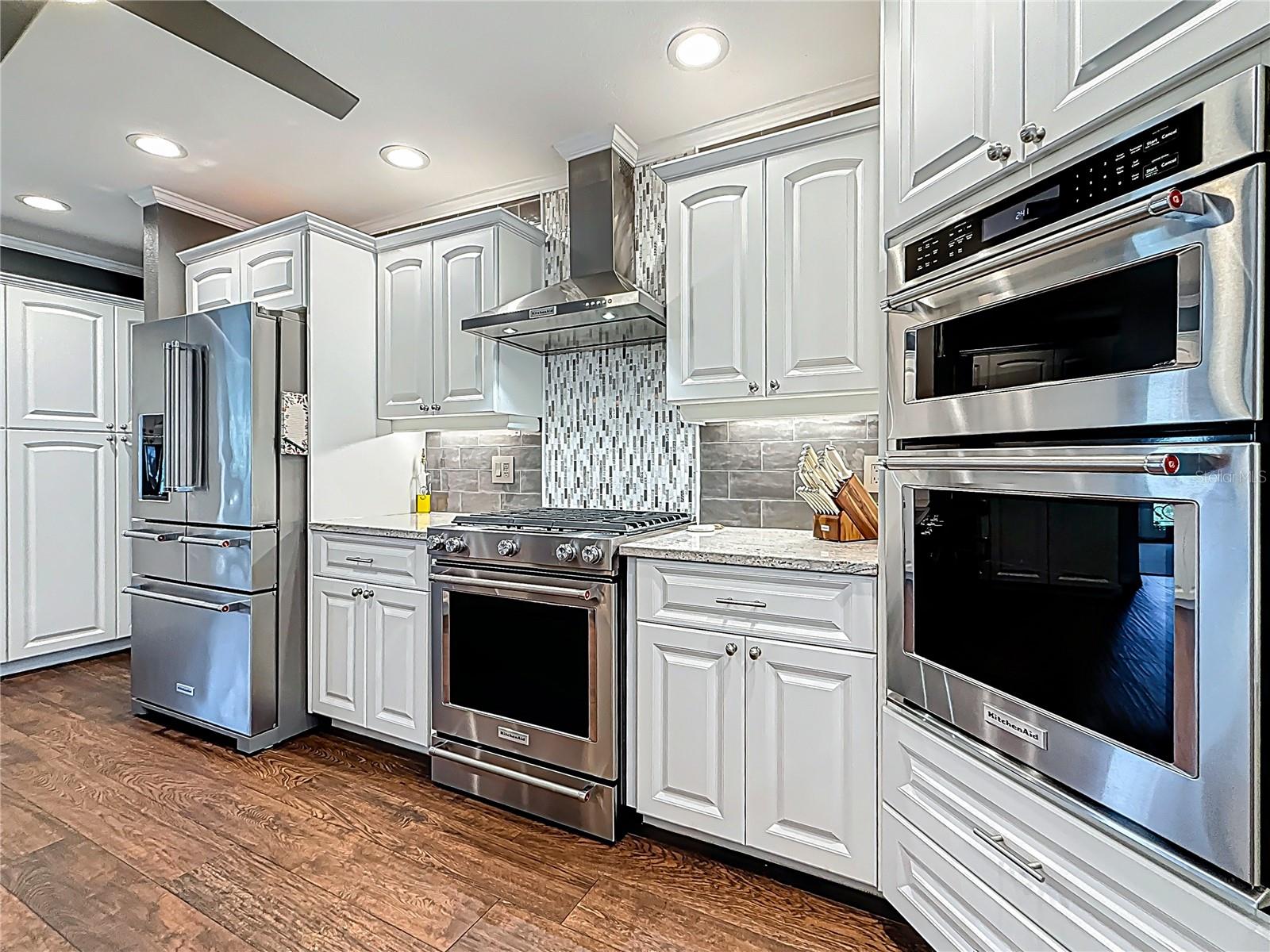1120 81ST ST S, ST PETERSBURG, FL, 33707