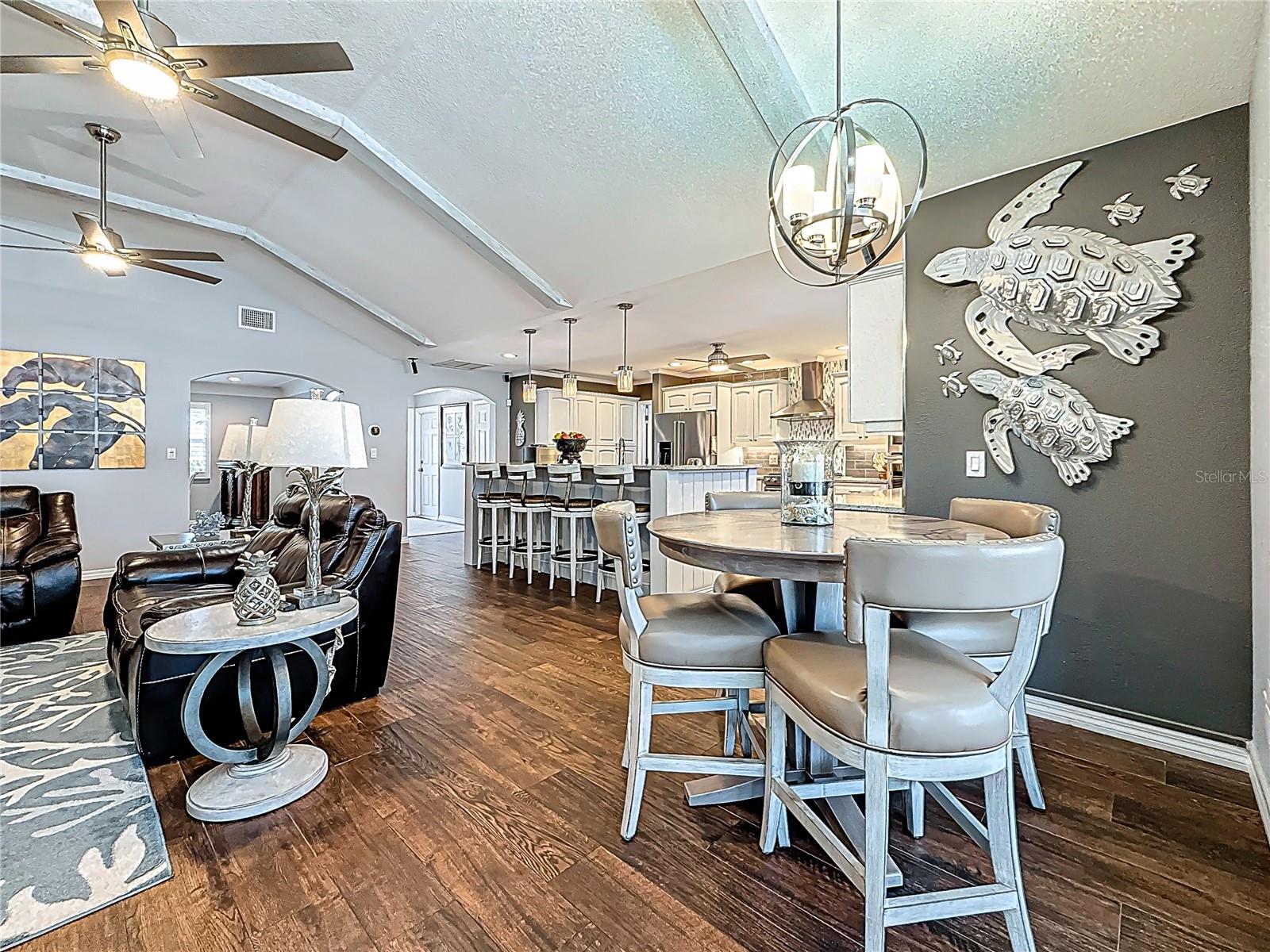 1120 81ST ST S, ST PETERSBURG, FL, 33707