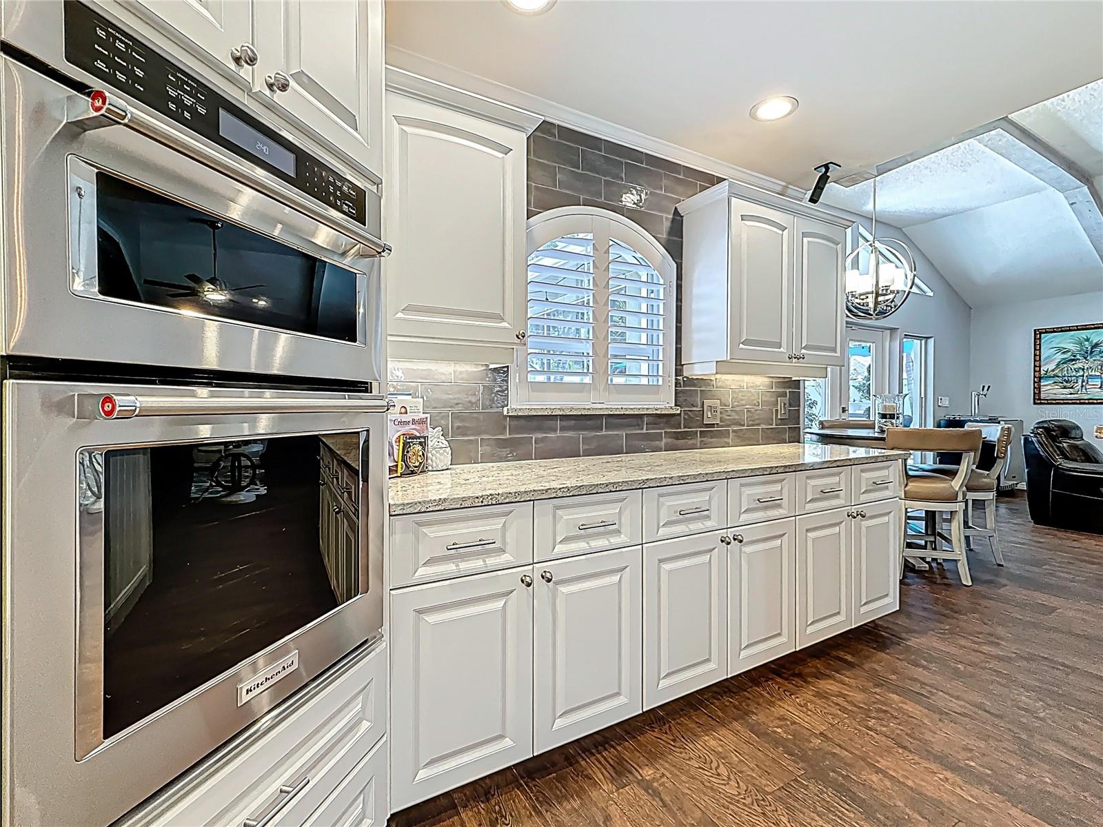 1120 81ST ST S, ST PETERSBURG, FL, 33707