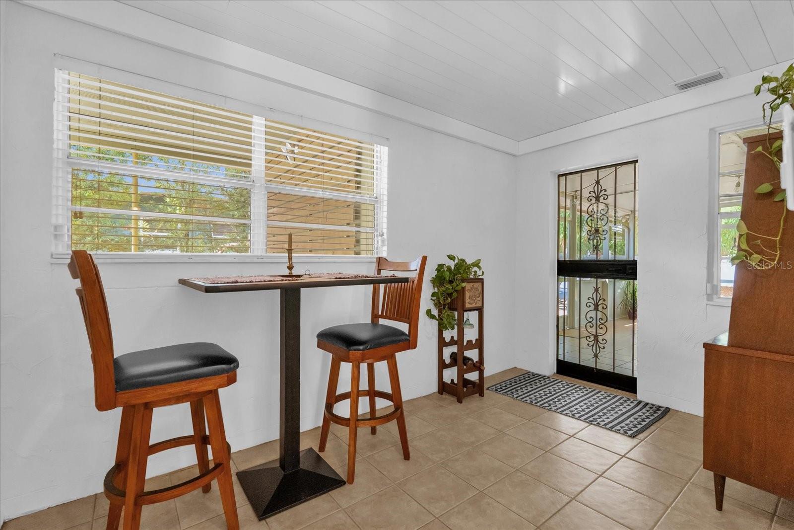 526 S CRYSTAL LAKE DR, ORLANDO, FL, 32803