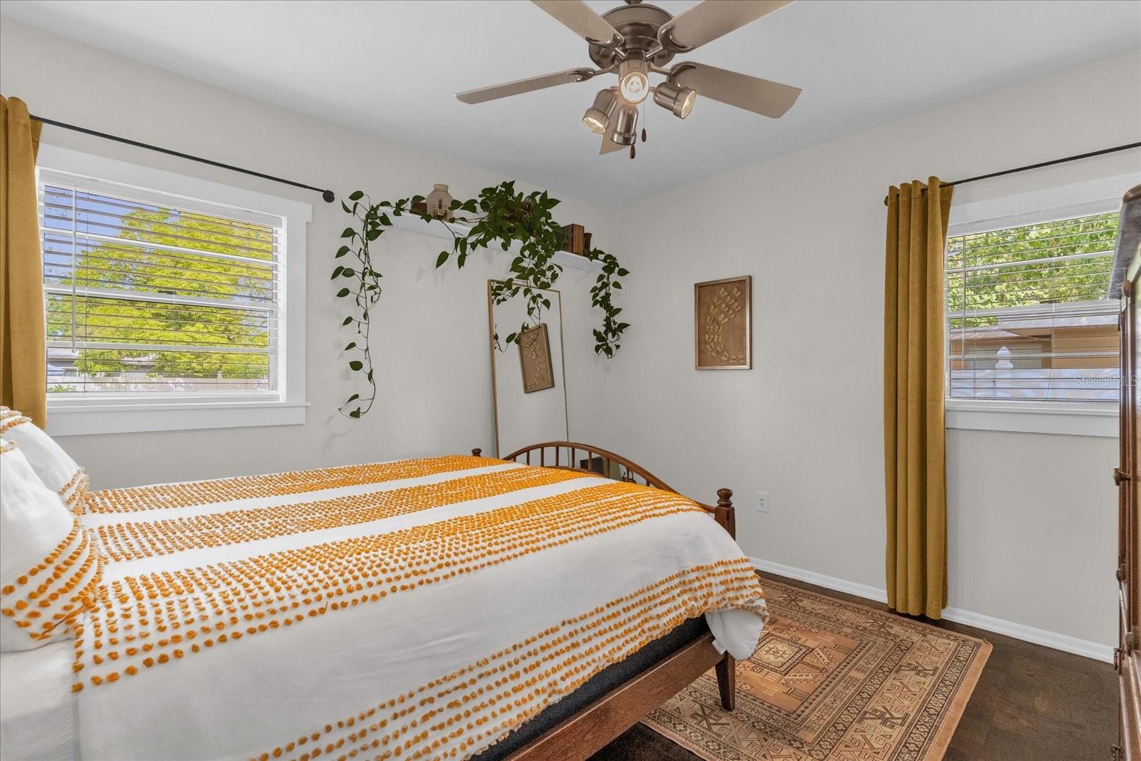 526 S CRYSTAL LAKE DR, ORLANDO, FL, 32803