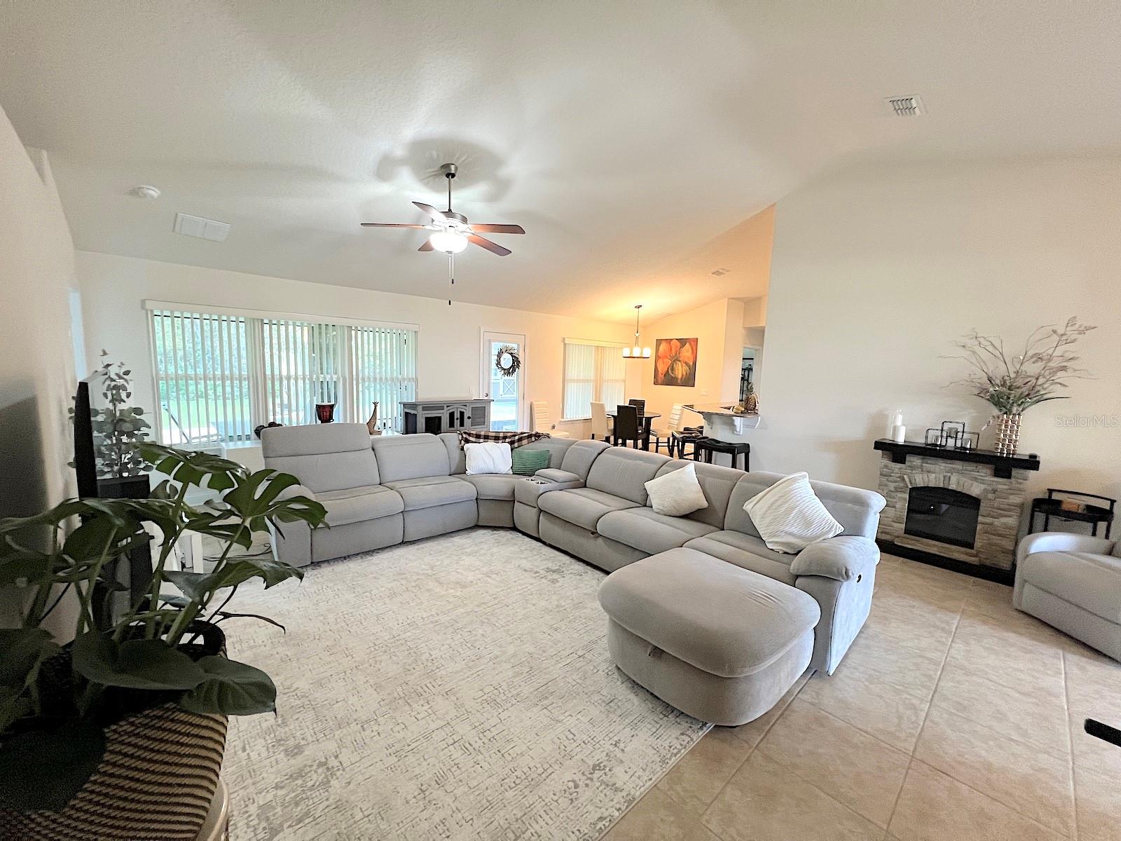 20 FELLOWSHIP DR, PALM COAST, FL, 32137