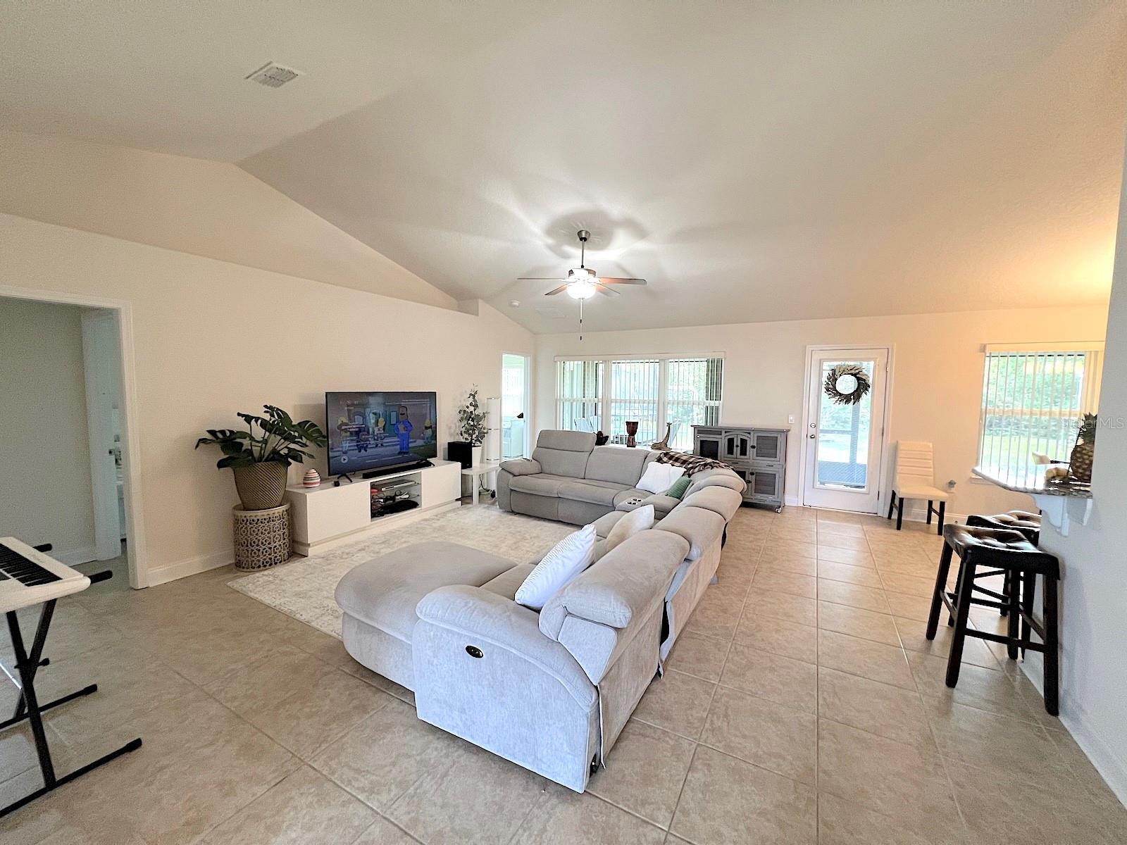 20 FELLOWSHIP DR, PALM COAST, FL, 32137