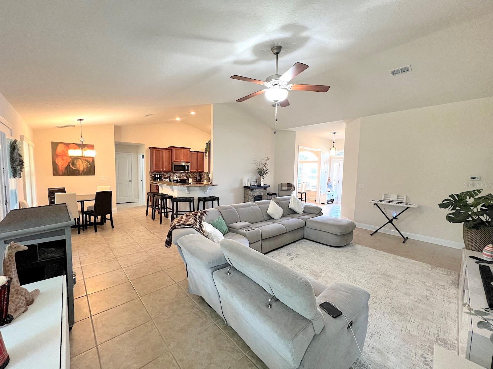 20 FELLOWSHIP DR, PALM COAST, FL, 32137