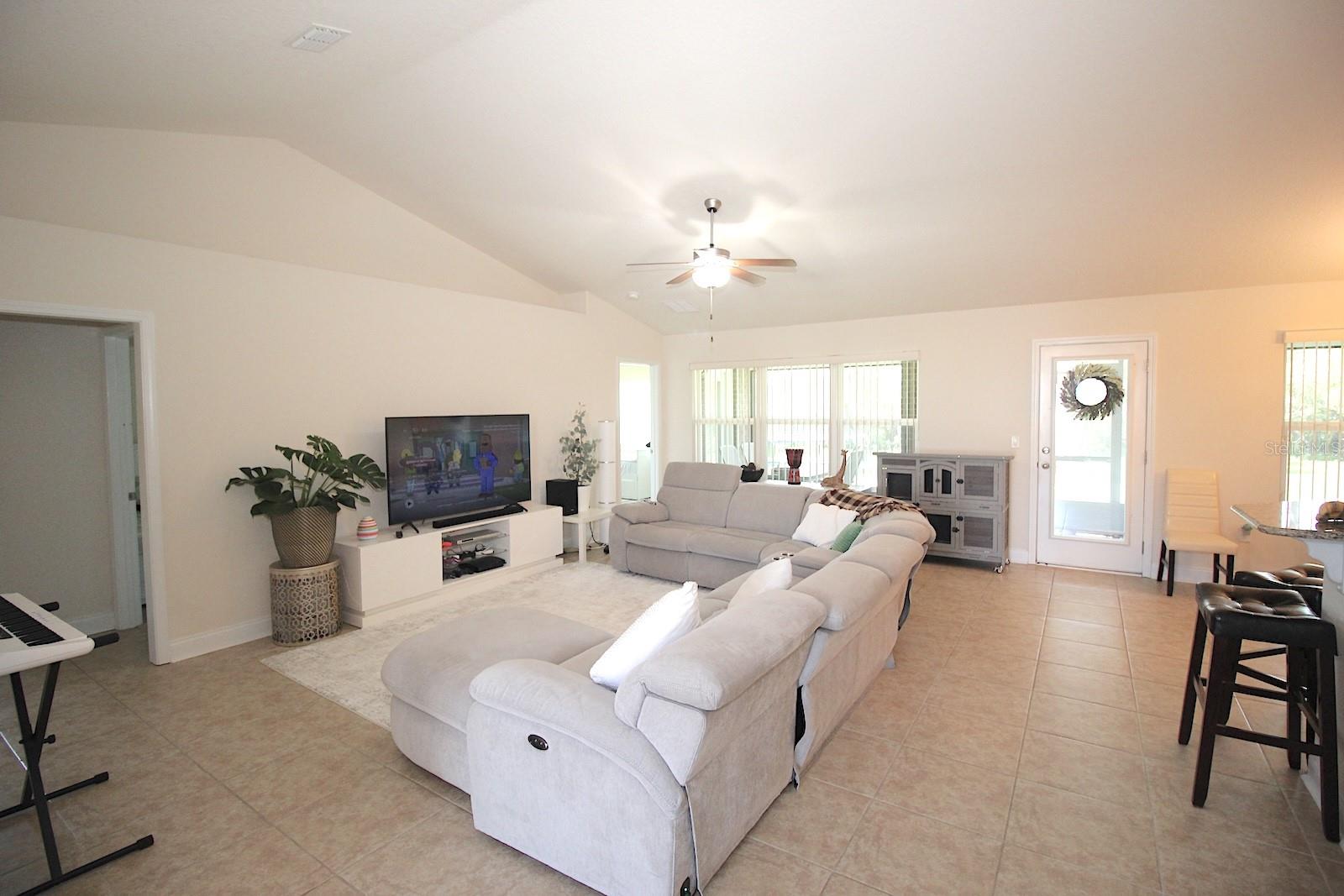 20 FELLOWSHIP DR, PALM COAST, FL, 32137