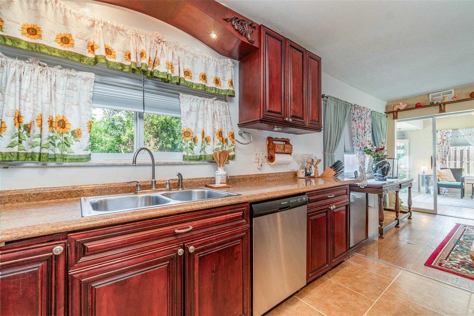 402 CICERO ST NW, PORT CHARLOTTE, FL, 33948