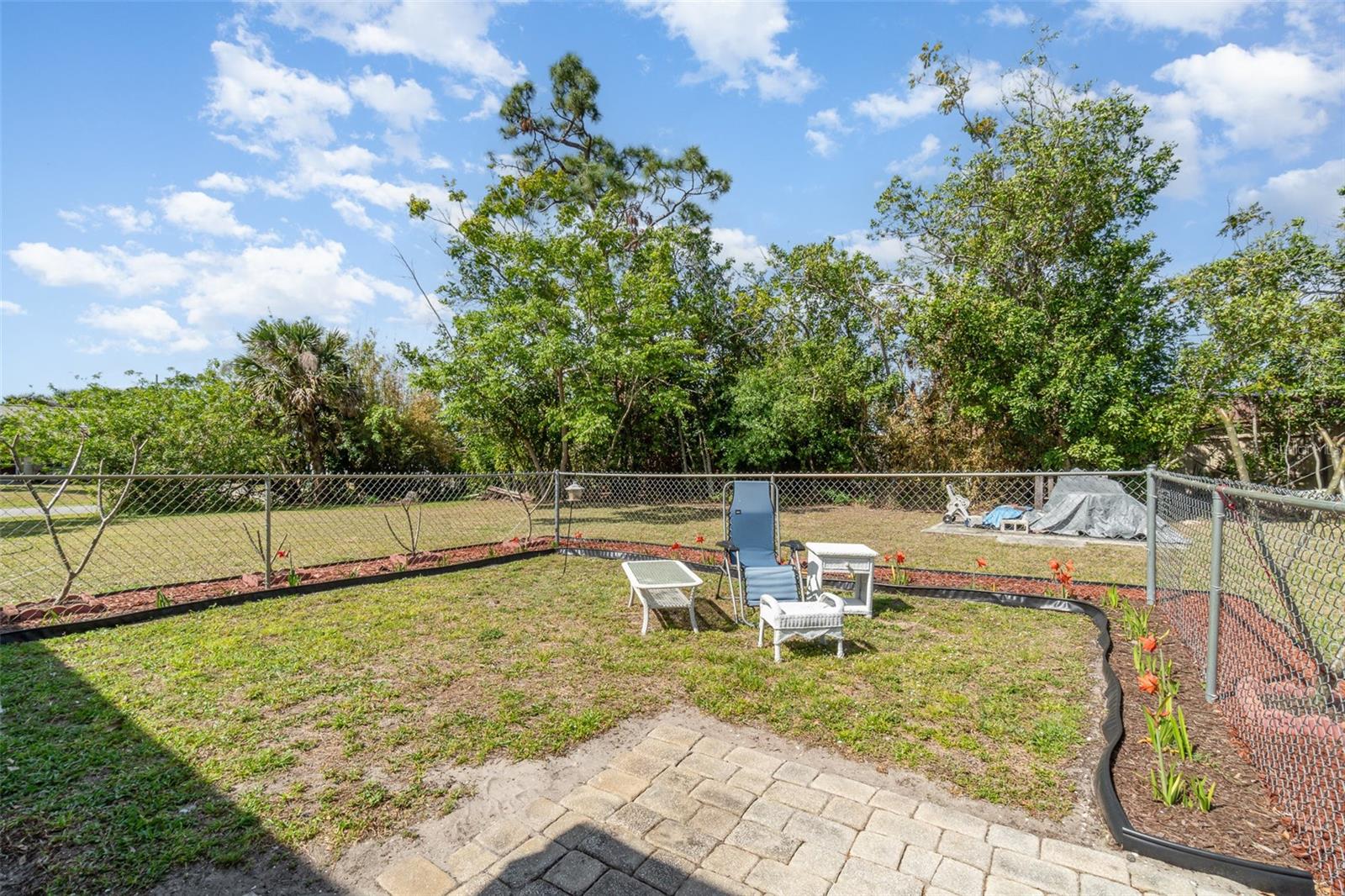 402 CICERO ST NW, PORT CHARLOTTE, FL, 33948