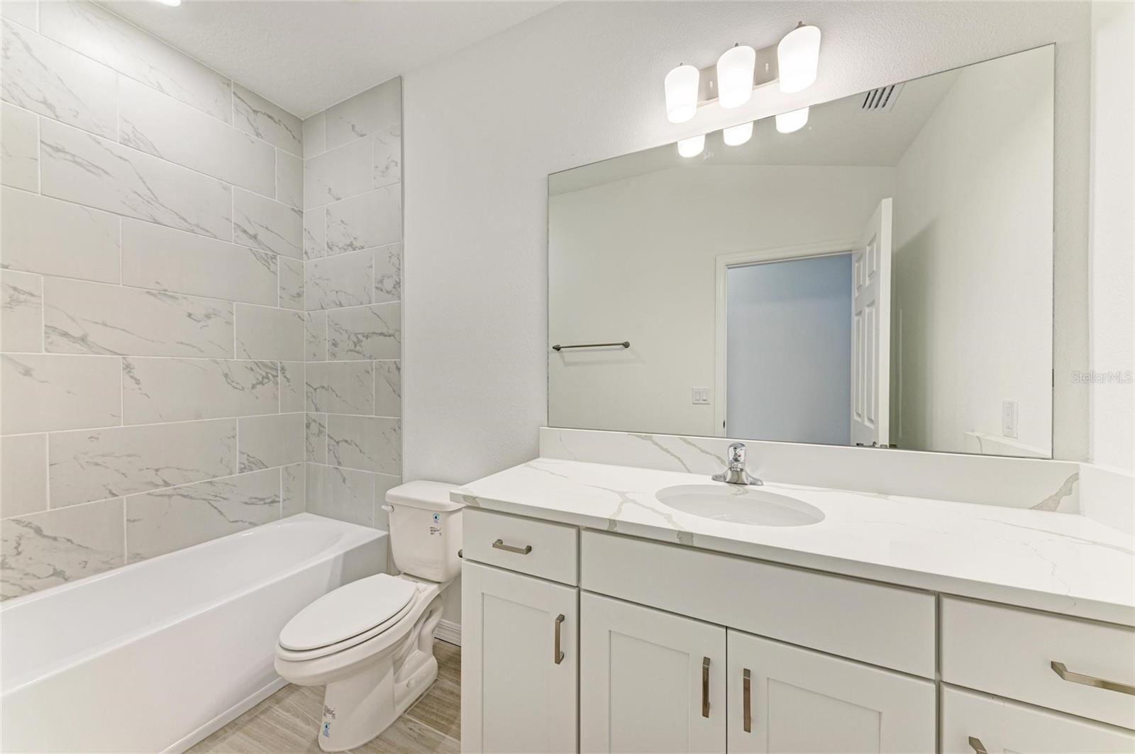 305 VIA TUSCANY AVE, SARASOTA, FL, 34243